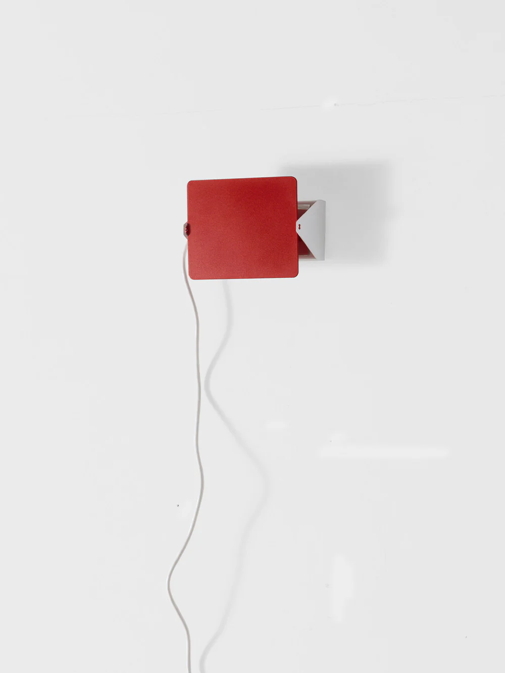 Applique À Volet Pivotant Wall Lamp by Charlotte Perriand for NEMO in Black&nbsp;Red
