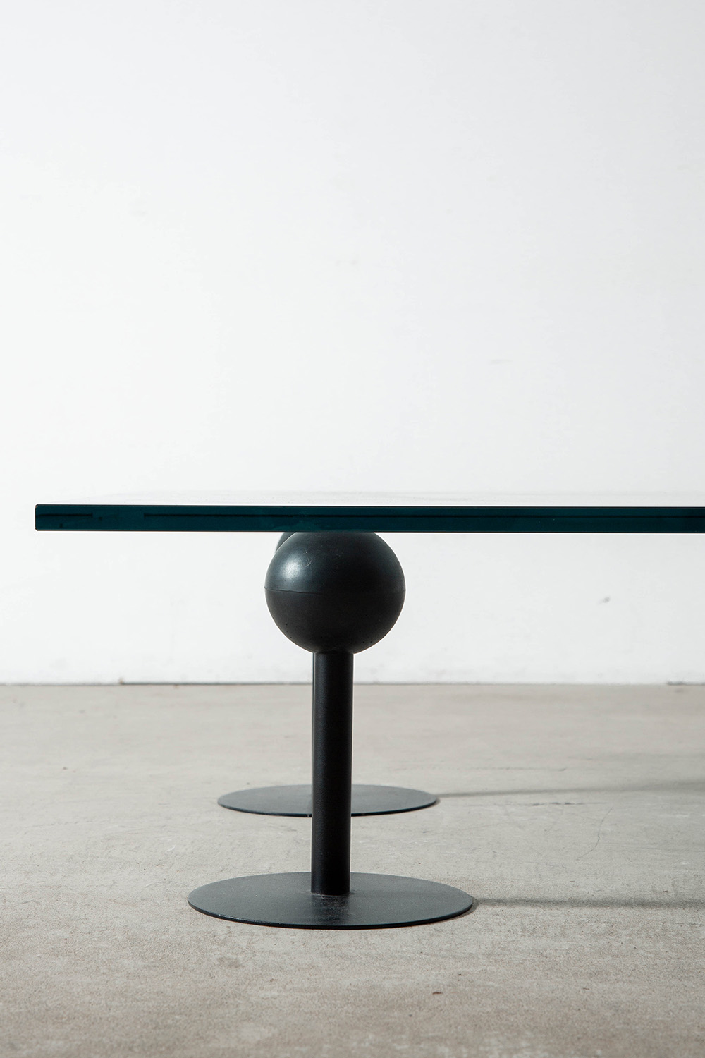 ‘Pepper Young’ Coffee Table by Philippe Starck for Disform in Glass , Enameled Steel and Polyurethane Foam