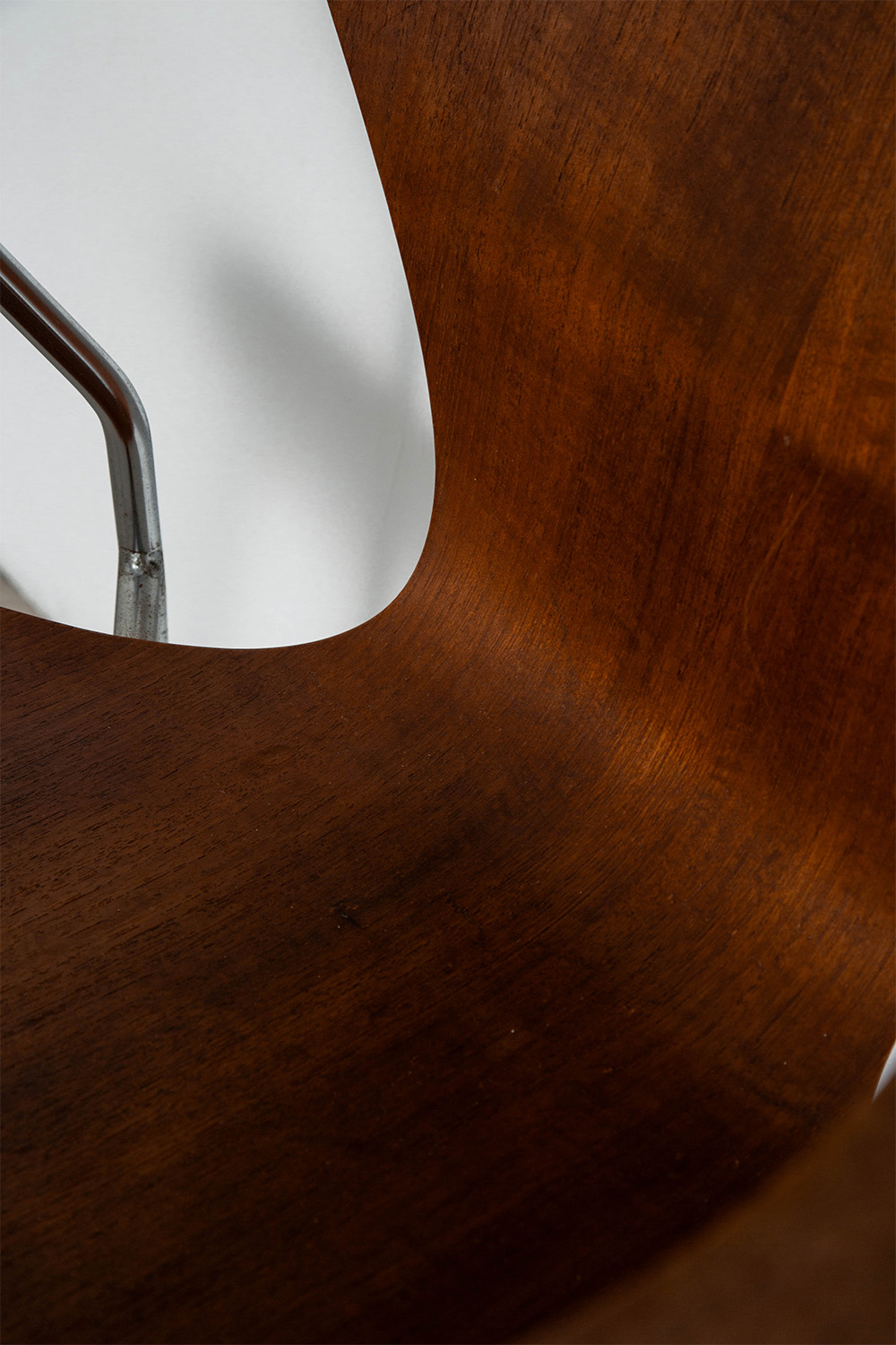 ‘SERIES 7’ Armrest Chair by Arne Jacobsen for Fritz Hansen