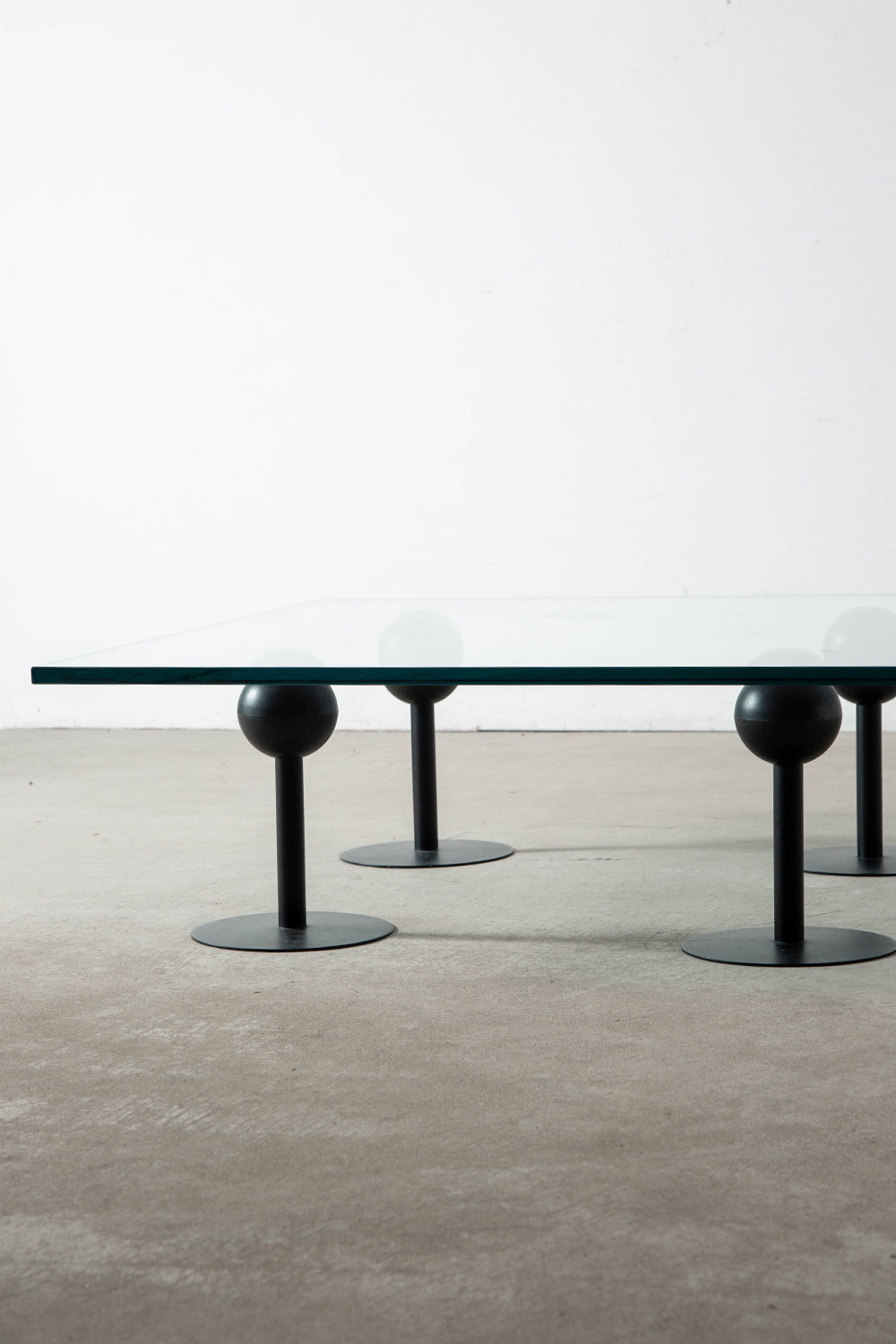‘Pepper Young’ Coffee Table by Philippe Starck for Disform in Glass , Enameled Steel and Polyurethane Foam