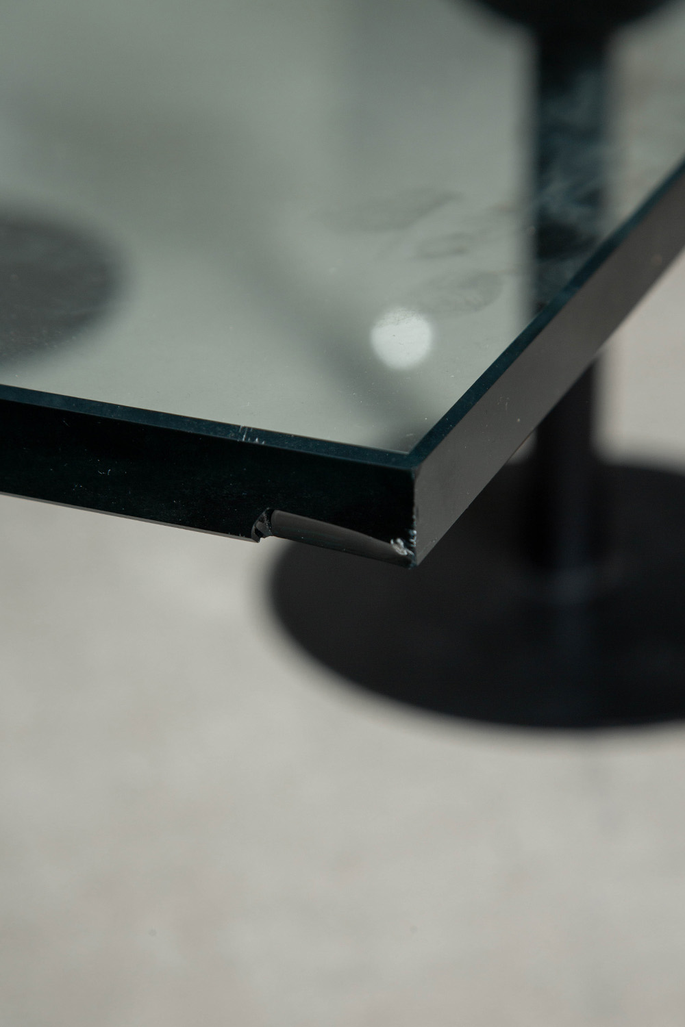 ‘Pepper Young’ Coffee Table by Philippe Starck for Disform in Glass , Enameled Steel and Polyurethane Foam