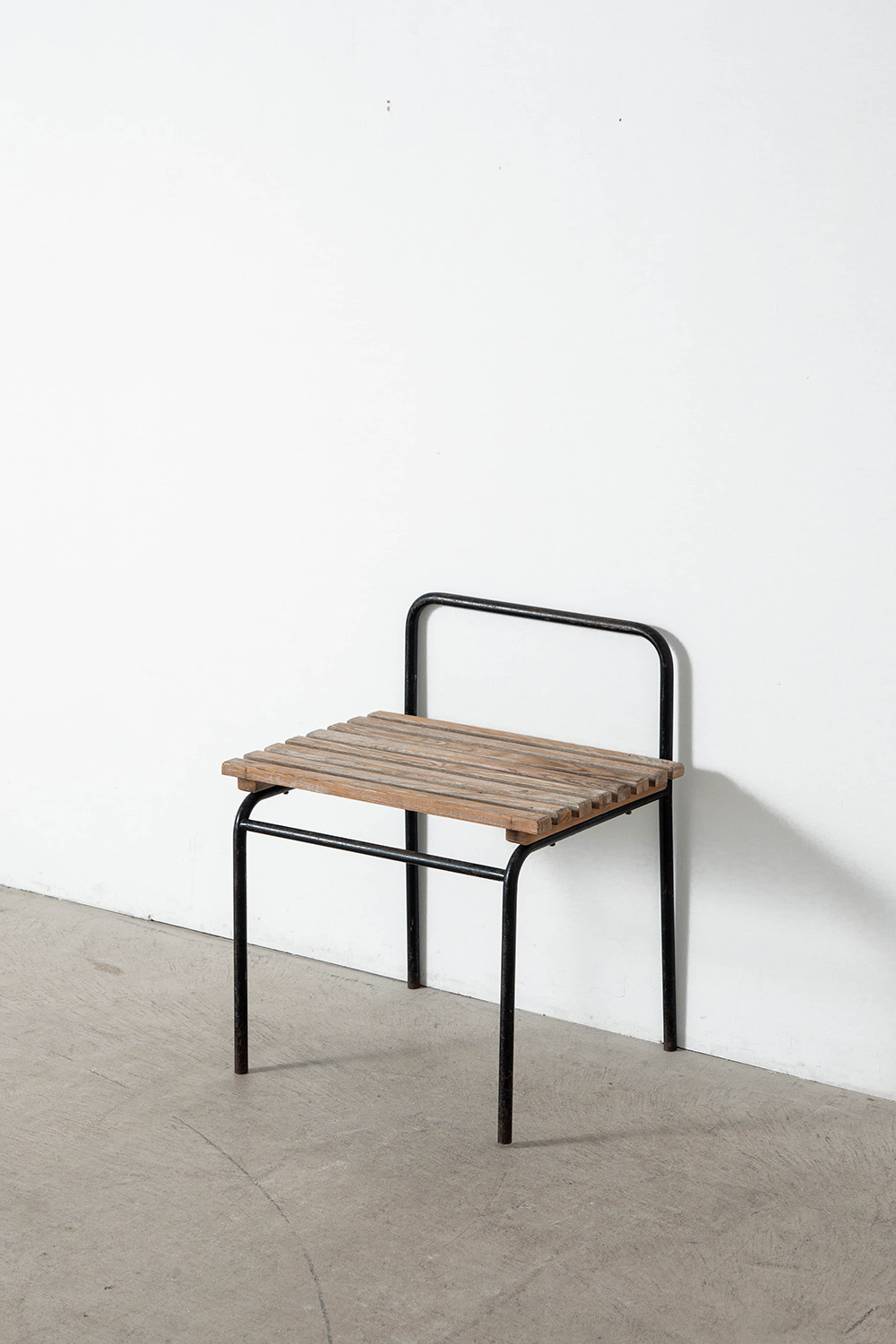 Luggage Rack in Wood and Steel