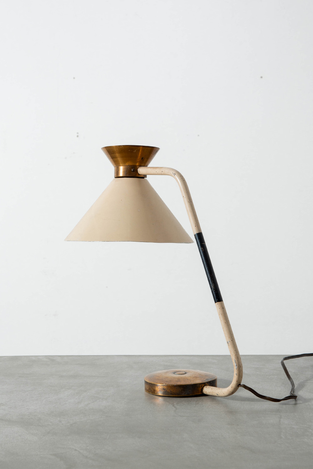 Model 450 Table Lamp for Jumo in Steel and Brass