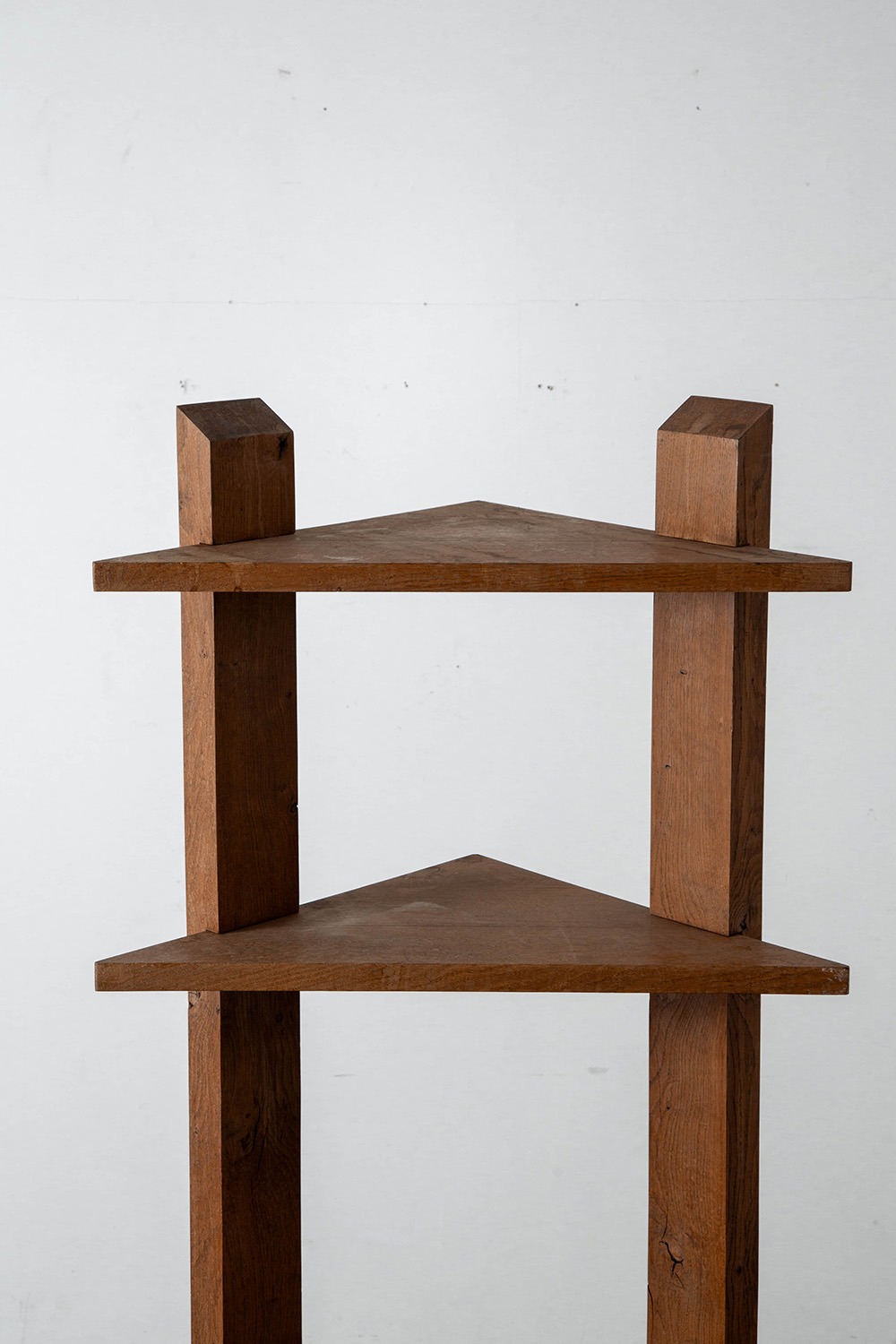 Corner Shelf,コーナーシェルフ,France,フランス,清澄白河,Antique,Vintage,Interior Design,stoop,topso,アンティーク,ビンテージ,ヴィンテージ,家具,雑貨,インテリア,店舗什器,設計,インテリアデザイン,内装,什器,店舗設計,ギャラリー,デザイナーズ家具,ショールーム