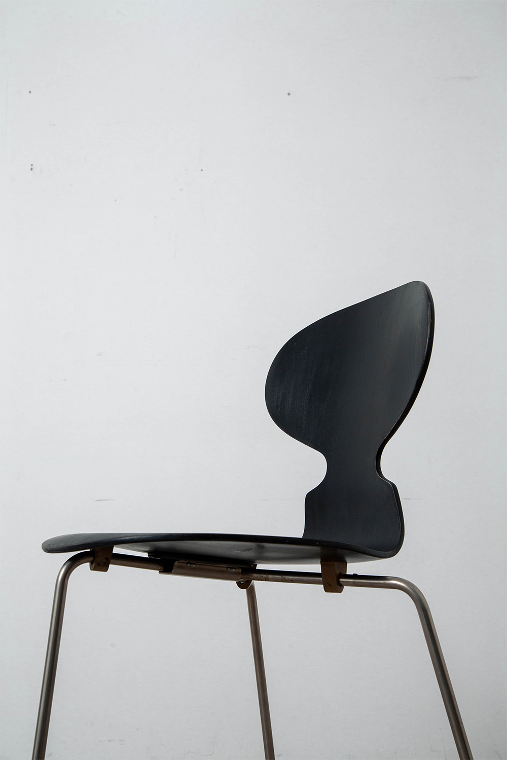 ‘Ant’ Chair by Arne Jacobsen for Fritz Hansen in Wood and Steel