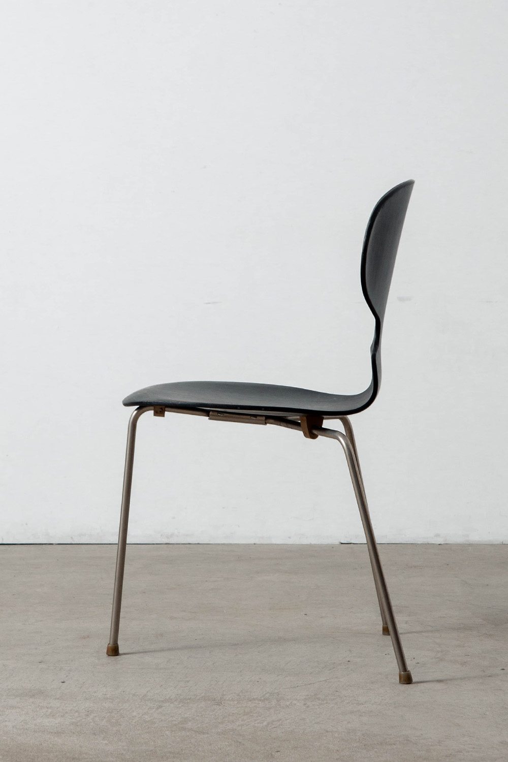 ‘Ant’ Chair by Arne Jacobsen for Fritz Hansen in Wood and Steel