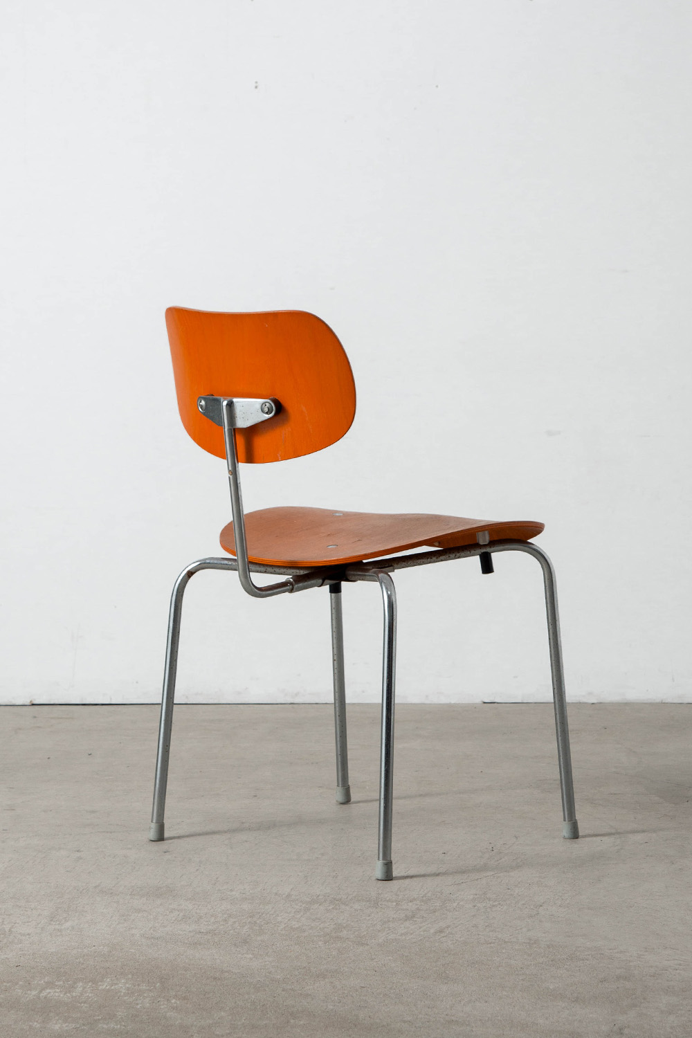 ‘SE 68’ Chair by Egon Eiermann for Wilde + Spieth in Wood and Steel