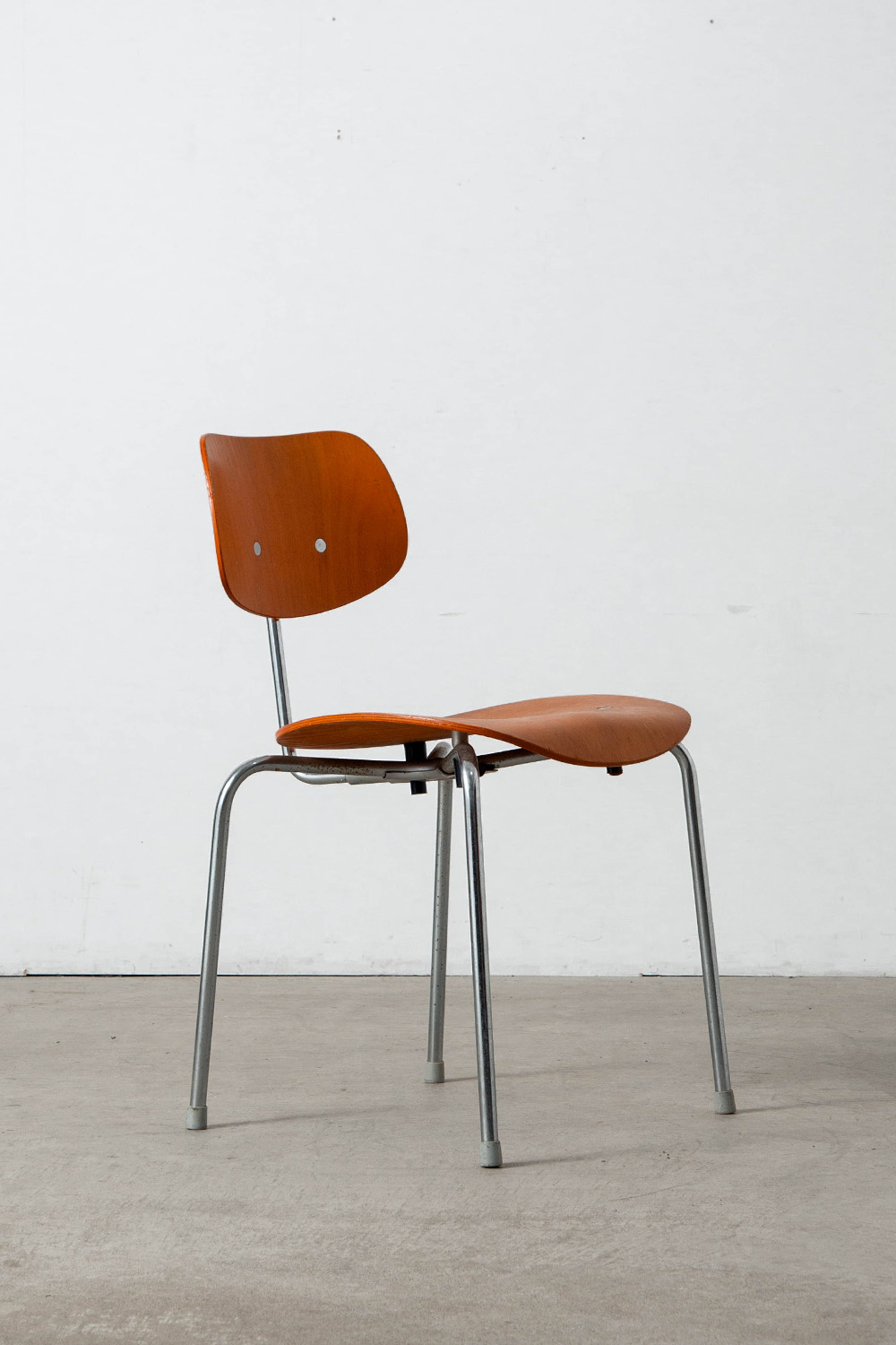 ‘SE 68’ Chair by Egon Eiermann for Wilde + Spieth in Wood and Steel