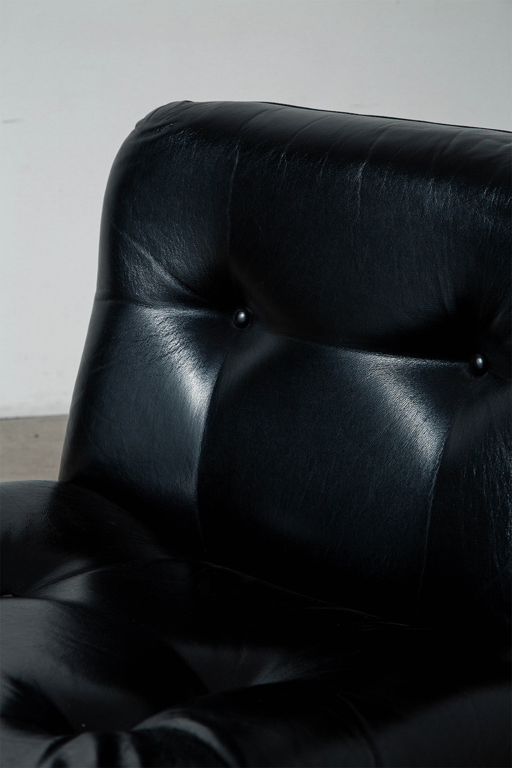 Vintage Sofa in Cow Leather