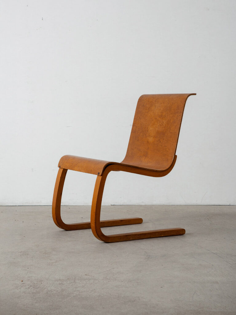 ‘Model 21’ Chair by Alvar Aalto for Finmar in Karelian Birch