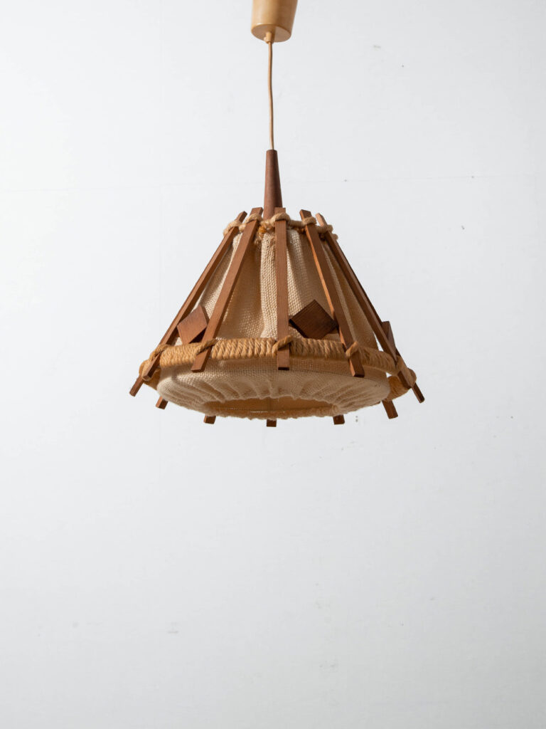 Pendant Lamp in Wood , Rope and Linen