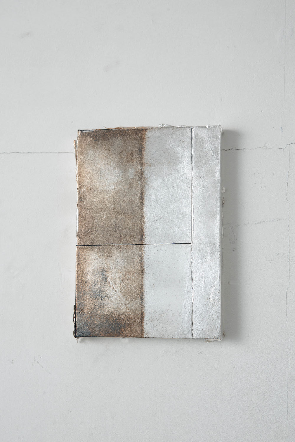 Quiet Presence 009-001 by Shuhei Fukuda