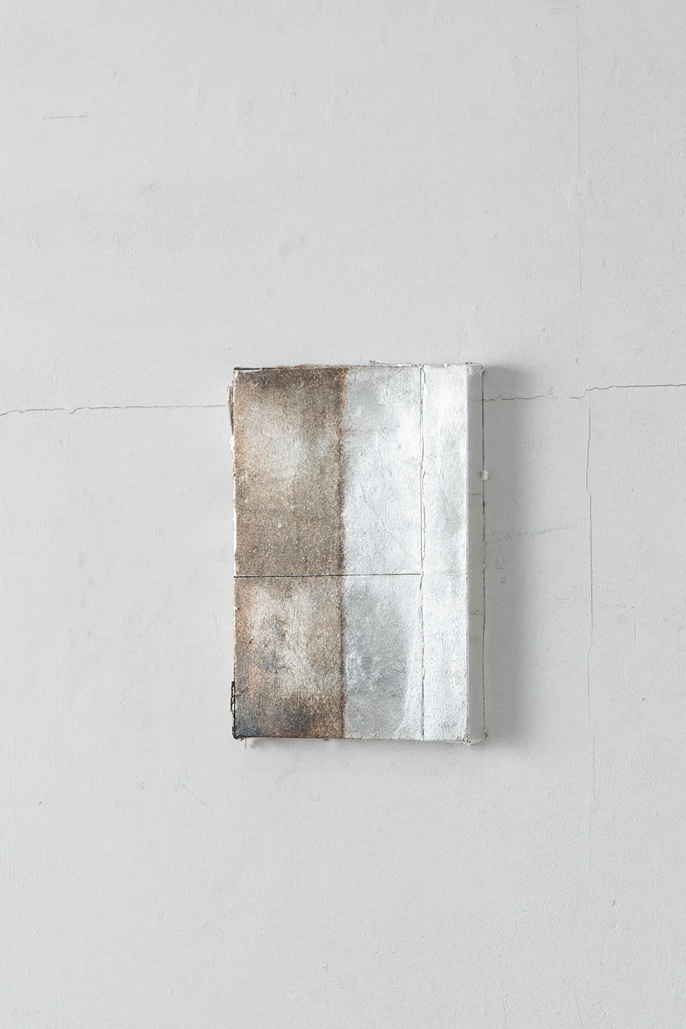 Quiet Presence 009-001 by Shuhei Fukuda