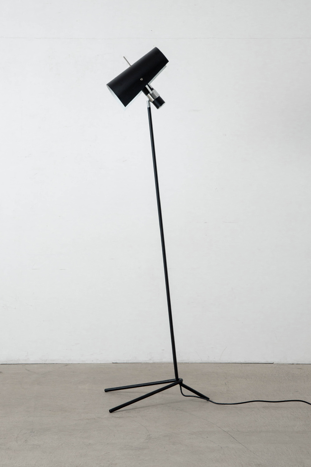 Claritas Floor Lamp,Claritas ,Floor Lamp,Vico Magistretti ,ヴィコ・マジストレッティ,NEMO,Italy,イタリア,清澄白河,Antique,Vintage,Interior Design,stoop,topso,アンティーク,ビンテージ,ヴィンテージ,家具,雑貨,インテリア,店舗什器,設計,インテリアデザイン,内装,什器,店舗設計,ギャラリー,デザイナーズ家具,ショールーム