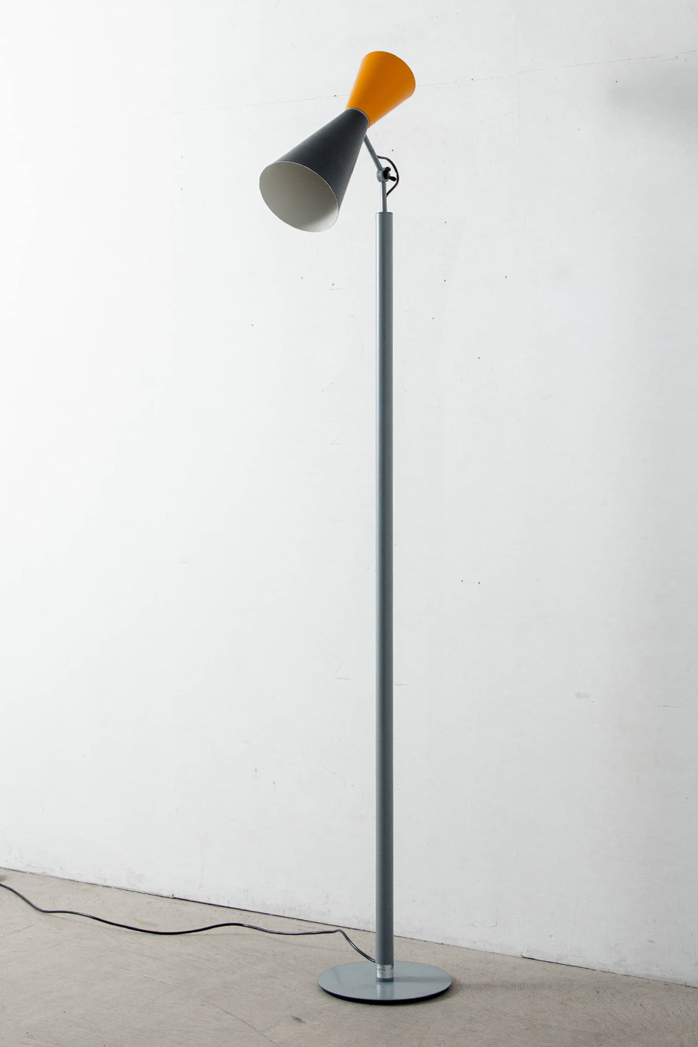 Parliament  Floor Lamp,Parliament,Floor Lamp,フロアランプ,Le Corbusier,ル・コルビジェ,NEMO,Italy,イタリア,清澄白河,Antique,Vintage,Interior Design,stoop,topso,アンティーク,ビンテージ,ヴィンテージ,家具,雑貨,インテリア,店舗什器,設計,インテリアデザイン,内装,什器,店舗設計,ギャラリー,デザイナーズ家具,ショールーム