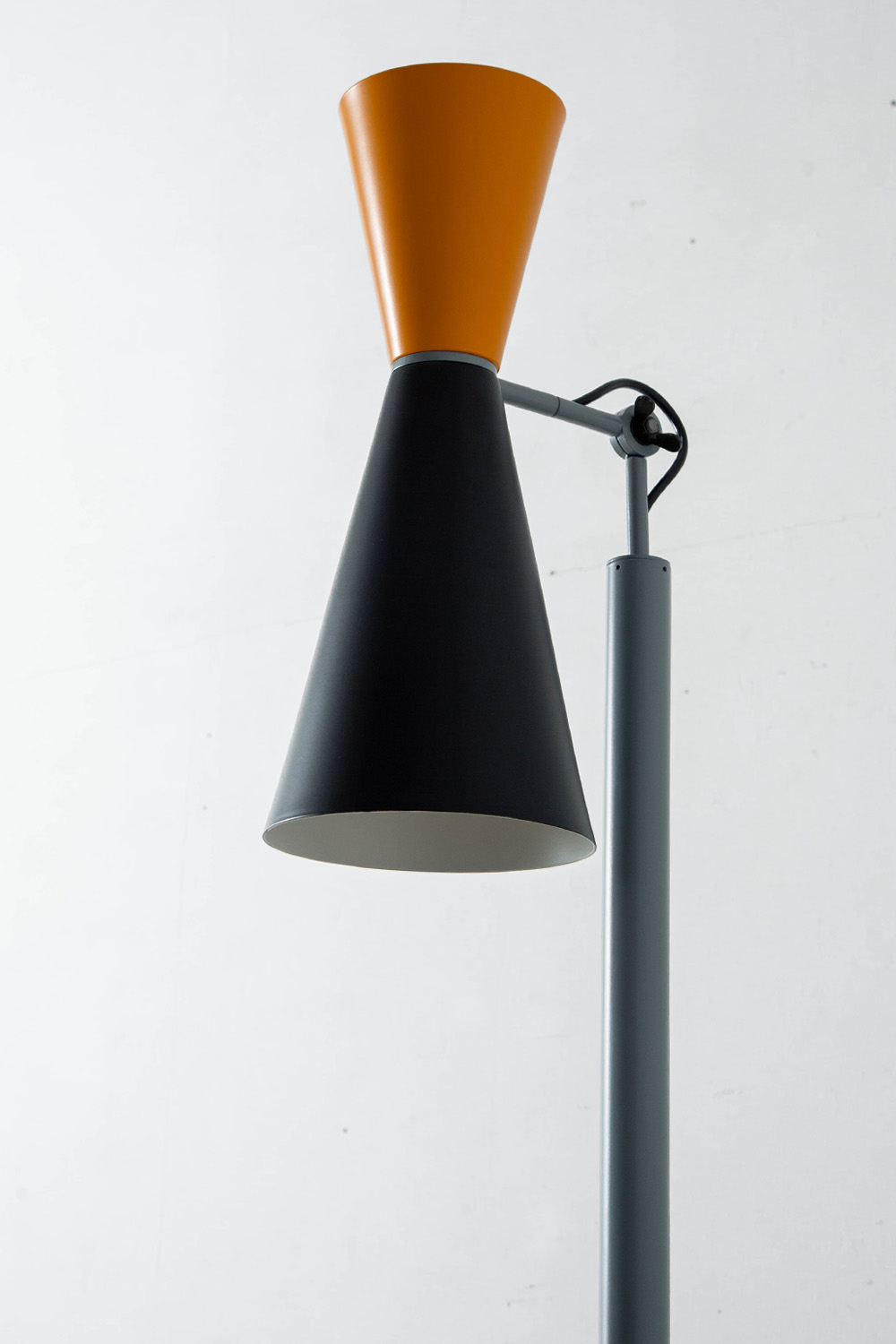 Parliament  Floor Lamp,Parliament,Floor Lamp,フロアランプ,Le Corbusier,ル・コルビジェ,NEMO,Italy,イタリア,清澄白河,Antique,Vintage,Interior Design,stoop,topso,アンティーク,ビンテージ,ヴィンテージ,家具,雑貨,インテリア,店舗什器,設計,インテリアデザイン,内装,什器,店舗設計,ギャラリー,デザイナーズ家具,ショールーム