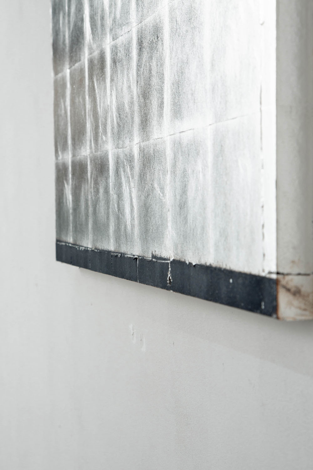 Art,アート,Quiet Presence,Presence,Shuhei Fukuda,福田 周平,銀箔,和紙,墨,硫黄,stoop,topso,清澄白河,Antique,Vintage,Interior Design,アンティーク,ビンテージ,ヴィンテージ,家具,雑貨,インテリア,店舗什器,設計,インテリアデザイン,内装,什器,店舗設計,ギャラリー,デザイナーズ家具,ショールーム