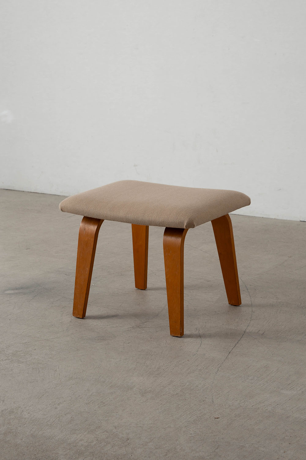 PB02 Stool,スツール,Cees Braakman,ケース・ブラークマン,Pastoe,パストー,Netherlamds,オランダ,清澄白河,Antique,Vintage,Interior Design,stoop,topso,アンティーク,ビンテージ,ヴィンテージ,家具,雑貨,インテリア,店舗什器,設計,インテリアデザイン,内装,什器,店舗設計,ギャラリー,デザイナーズ家具,ショールーム