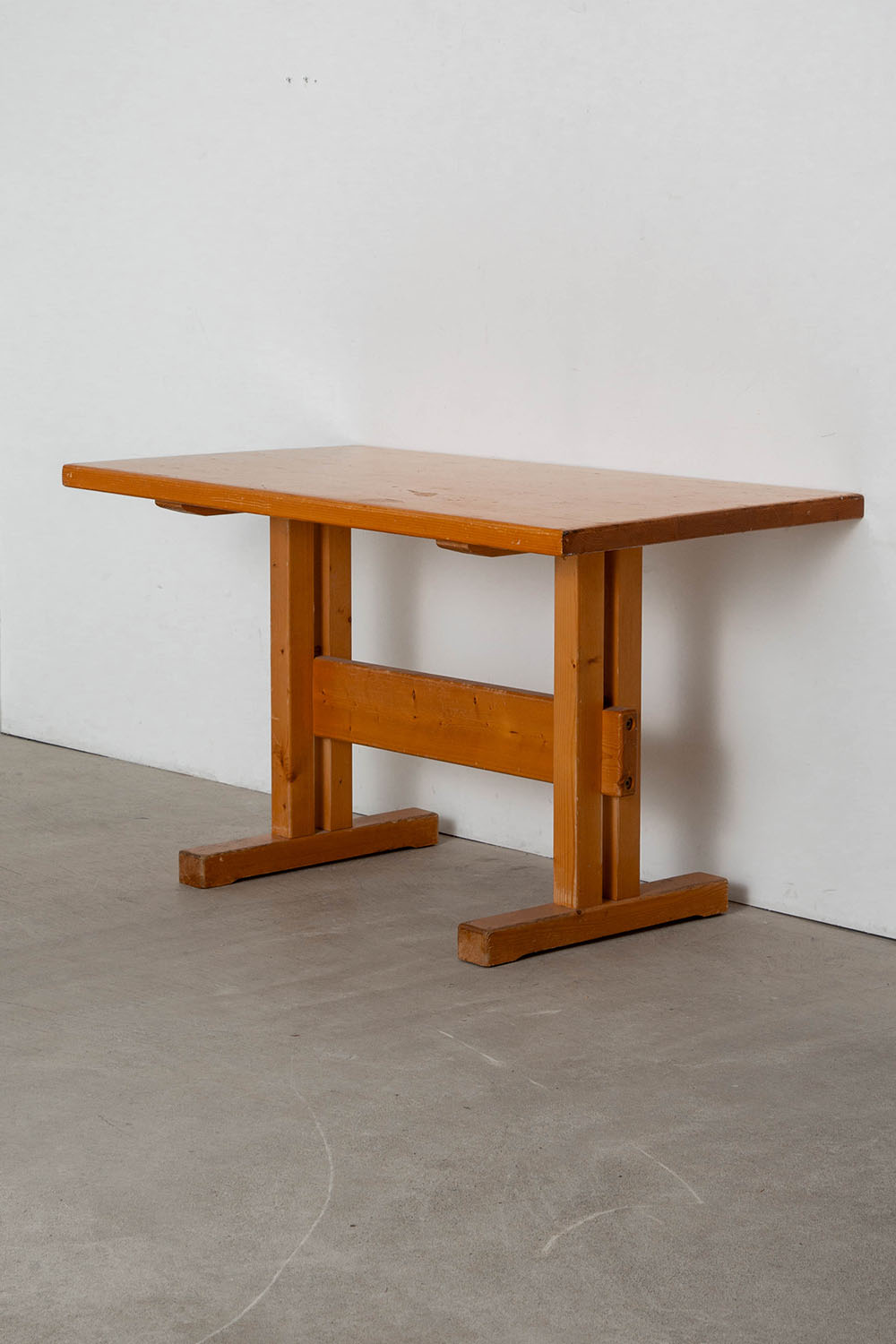 Dining Table,ダイニングテーブル,Charlotte Perriand,シャルロット・ペリアン,Les Arcs,レザルク,清澄白河,Antique,Vintage,Interior Design,stoop,topso,アンティーク,ビンテージ,ヴィンテージ,家具,雑貨,インテリア,店舗什器,設計,インテリアデザイン,内装,什器,店舗設計,ギャラリー,デザイナーズ家具,ショールーム