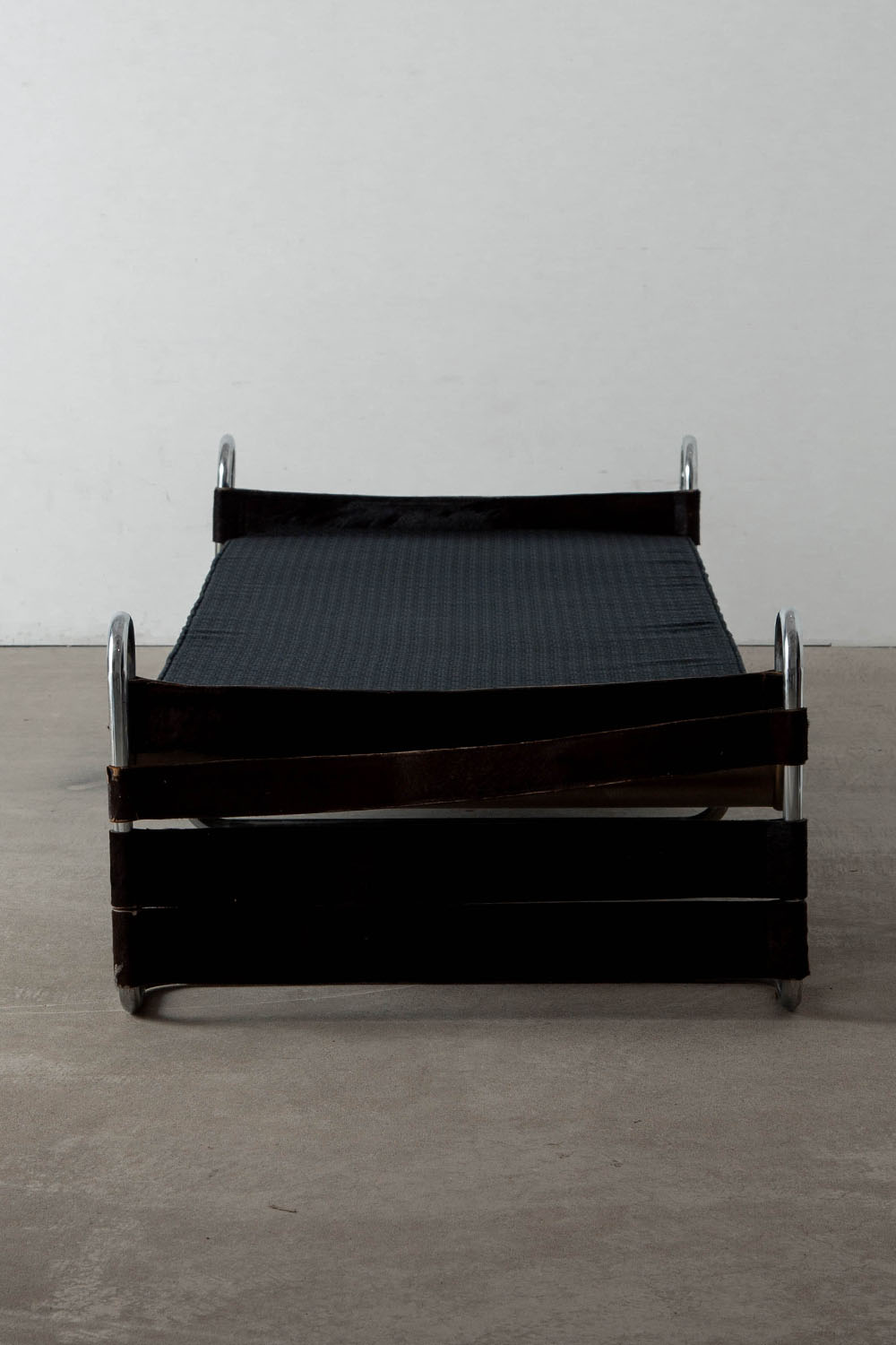 Wassily Daybed,ワシリーデイベッド,ワシリー,デイベッド,Marcel Breuer,マルセル・ブロイヤー,Germany,ドイツ,清澄白河,Antique,Vintage,Interior Design,stoop,topso,アンティーク,ビンテージ,ヴィンテージ,家具,雑貨,インテリア,店舗什器,設計,インテリアデザイン,内装,什器,店舗設計,ギャラリー,デザイナーズ家具,ショールーム