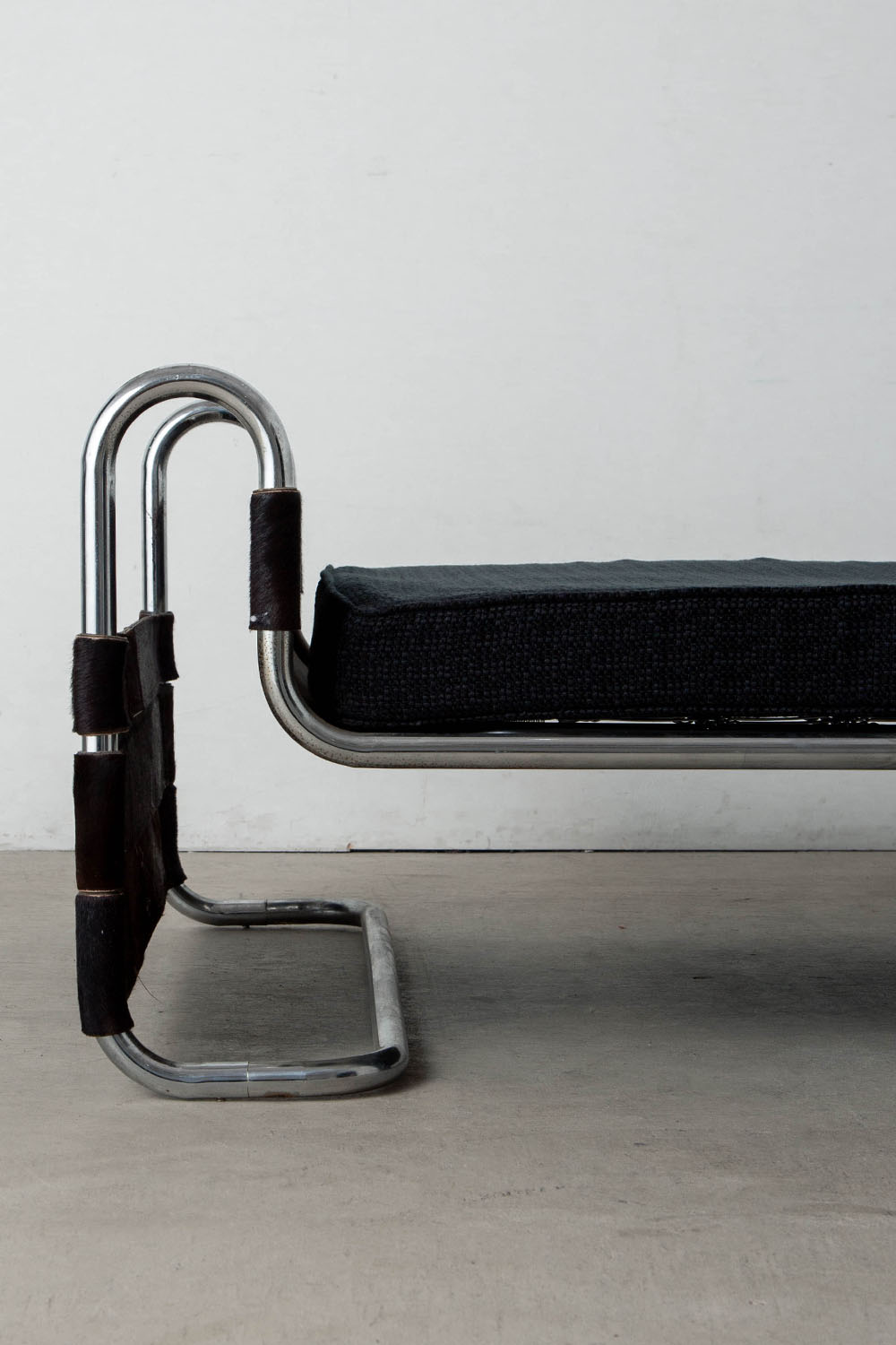 Wassily Daybed,ワシリーデイベッド,ワシリー,デイベッド,Marcel Breuer,マルセル・ブロイヤー,Germany,ドイツ,清澄白河,Antique,Vintage,Interior Design,stoop,topso,アンティーク,ビンテージ,ヴィンテージ,家具,雑貨,インテリア,店舗什器,設計,インテリアデザイン,内装,什器,店舗設計,ギャラリー,デザイナーズ家具,ショールーム