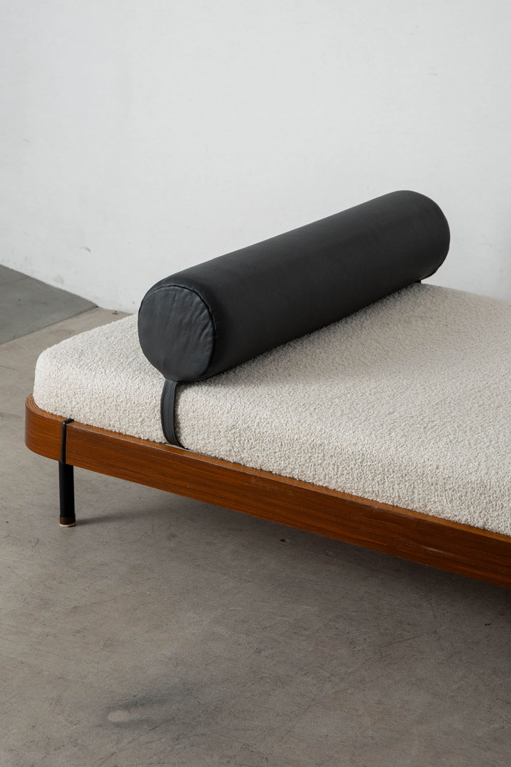 Day Bed,デイベッド,Gio Ponti,ジオ・ポンティ, Italbed,イタルベッド,Italy,イタリア,清澄白河,Antique,Vintage,Interior Design,stoop,topso,アンティーク,ビンテージ,ヴィンテージ,家具,雑貨,インテリア,店舗什器,設計,インテリアデザイン,内装,什器,店舗設計,ギャラリー,デザイナーズ家具,ショールーム