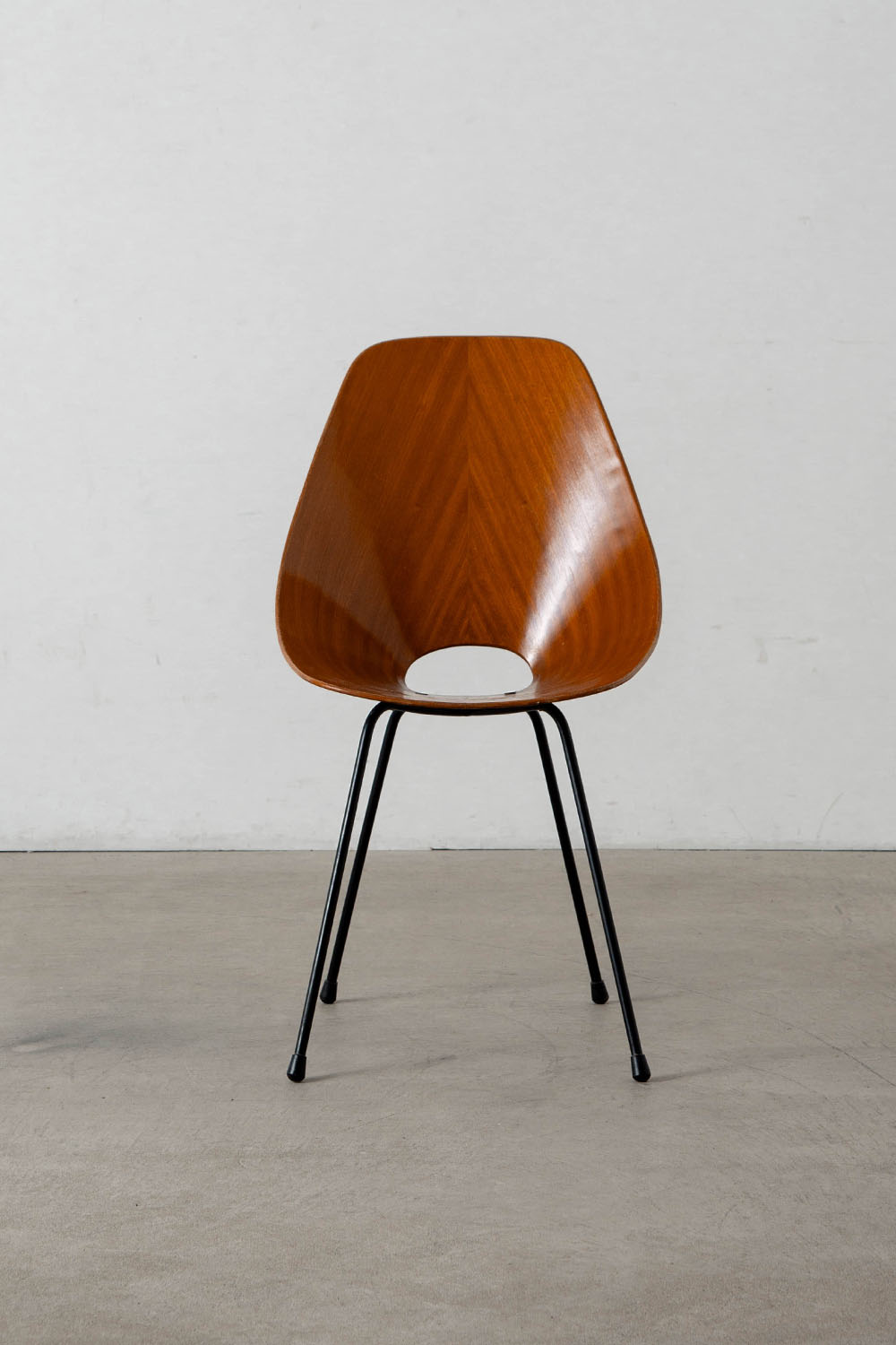 Medea Chair,メデアチェア,チェア,Vittorio Nobili,ヴィットリオ・ノビリ,Tagliabue F.lli,タグリアブーエ,Italy,イタリア,清澄白河,Antique,Vintage,Interior Design,stoop,topso,アンティーク,ビンテージ,ヴィンテージ,家具,雑貨,インテリア,店舗什器,設計,インテリアデザイン,内装,什器,店舗設計,ギャラリー,デザイナーズ家具,ショールーム