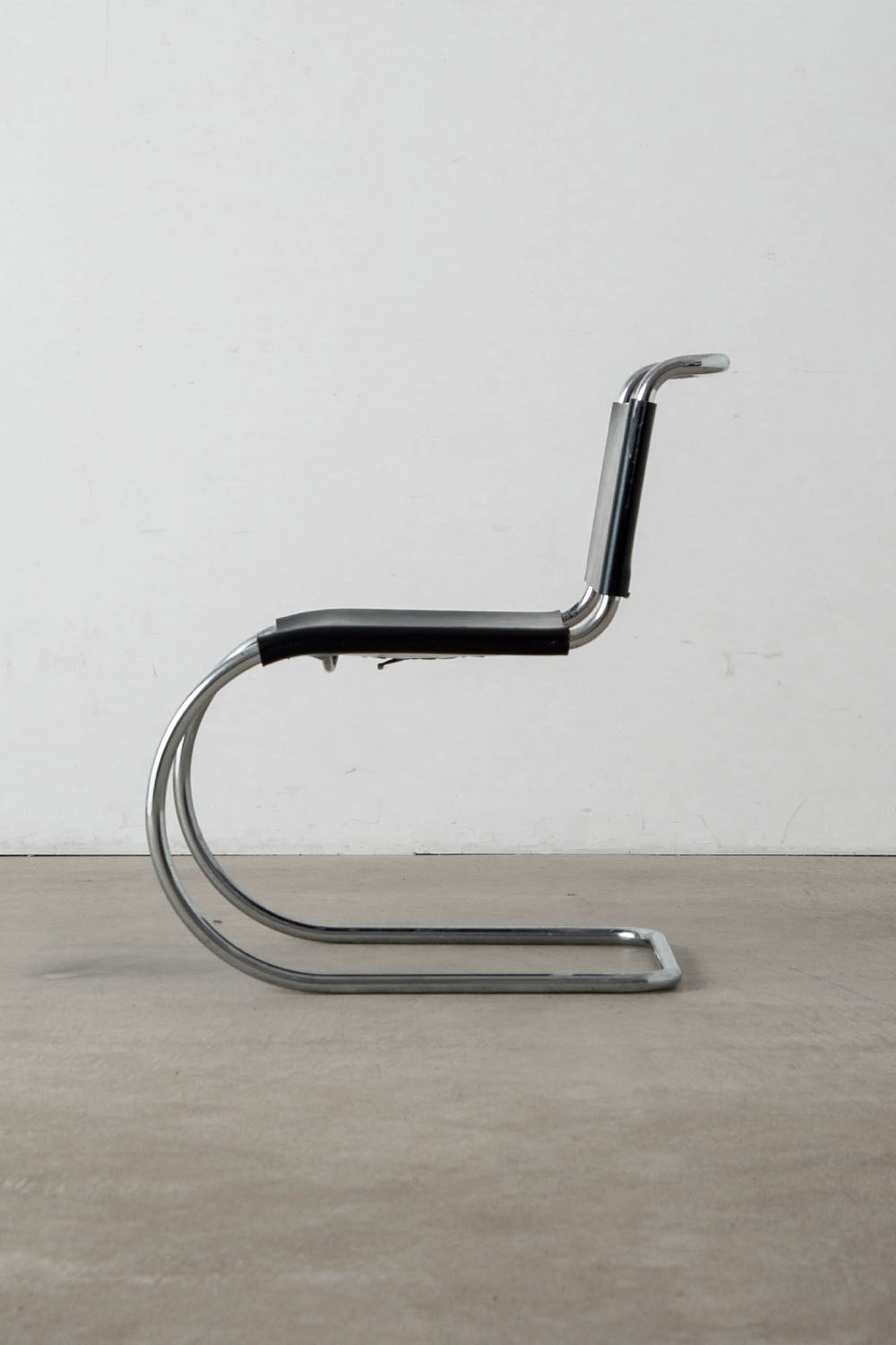 Mr 10 / Mr 533 Chair,チェア,Mies van der Rohe,ミース・ファン・デル・ローエ, Knoll,Germany,ドイツ,清澄白河,Antique,Vintage,Interior Design,stoop,topso,アンティーク,ビンテージ,ヴィンテージ,家具,雑貨,インテリア,店舗什器,設計,インテリアデザイン,内装,什器,店舗設計,ギャラリー,デザイナーズ家具,ショールーム