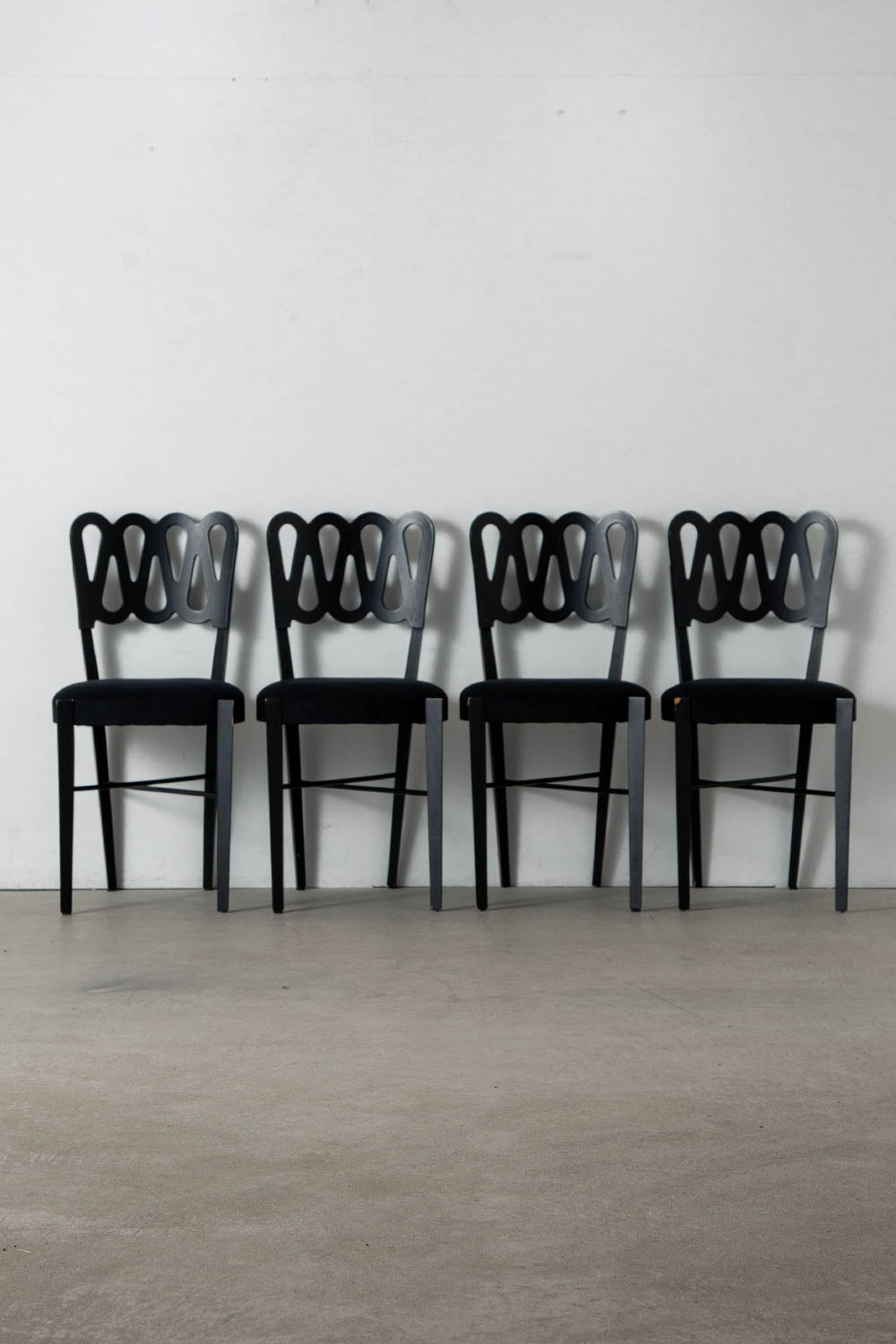 969 Chair,チェア,Gio Ponti ,ジオ・ポンティ,Montina,モンティーナ,清澄白河,Antique,Vintage,Interior Design,stoop,topso,アンティーク,ビンテージ,ヴィンテージ,家具,雑貨,インテリア,店舗什器,設計,インテリアデザイン,内装,什器,店舗設計,ギャラリー,デザイナーズ家具,ショールーム