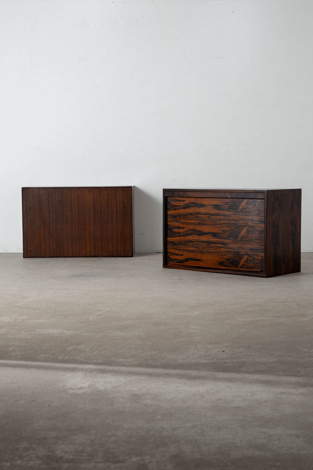 Wall Shelf,ウォールシェルフ,Side Table,サイドテーブル,Gianfranco Frattini,ジャンフランコ・フラッティーニ,Bernini,ベルニーニ,Italy,イタリア,Rosewood,ローズウッド,清澄白河,Antique,Vintage,Interior Design,stoop,topso,アンティーク,ビンテージ,ヴィンテージ,家具,雑貨,インテリア,店舗什器,設計,インテリアデザイン,内装,什器,店舗設計,ギャラリー,デザイナーズ家具,ショールーム