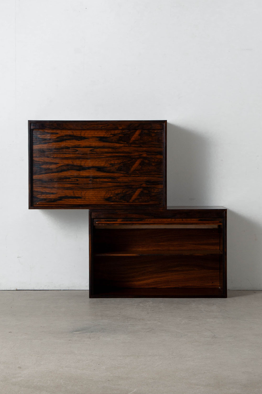 Wall Shelf,ウォールシェルフ,Side Table,サイドテーブル,Gianfranco Frattini,ジャンフランコ・フラッティーニ,Bernini,ベルニーニ,Italy,イタリア,Rosewood,ローズウッド,清澄白河,Antique,Vintage,Interior Design,stoop,topso,アンティーク,ビンテージ,ヴィンテージ,家具,雑貨,インテリア,店舗什器,設計,インテリアデザイン,内装,什器,店舗設計,ギャラリー,デザイナーズ家具,ショールーム