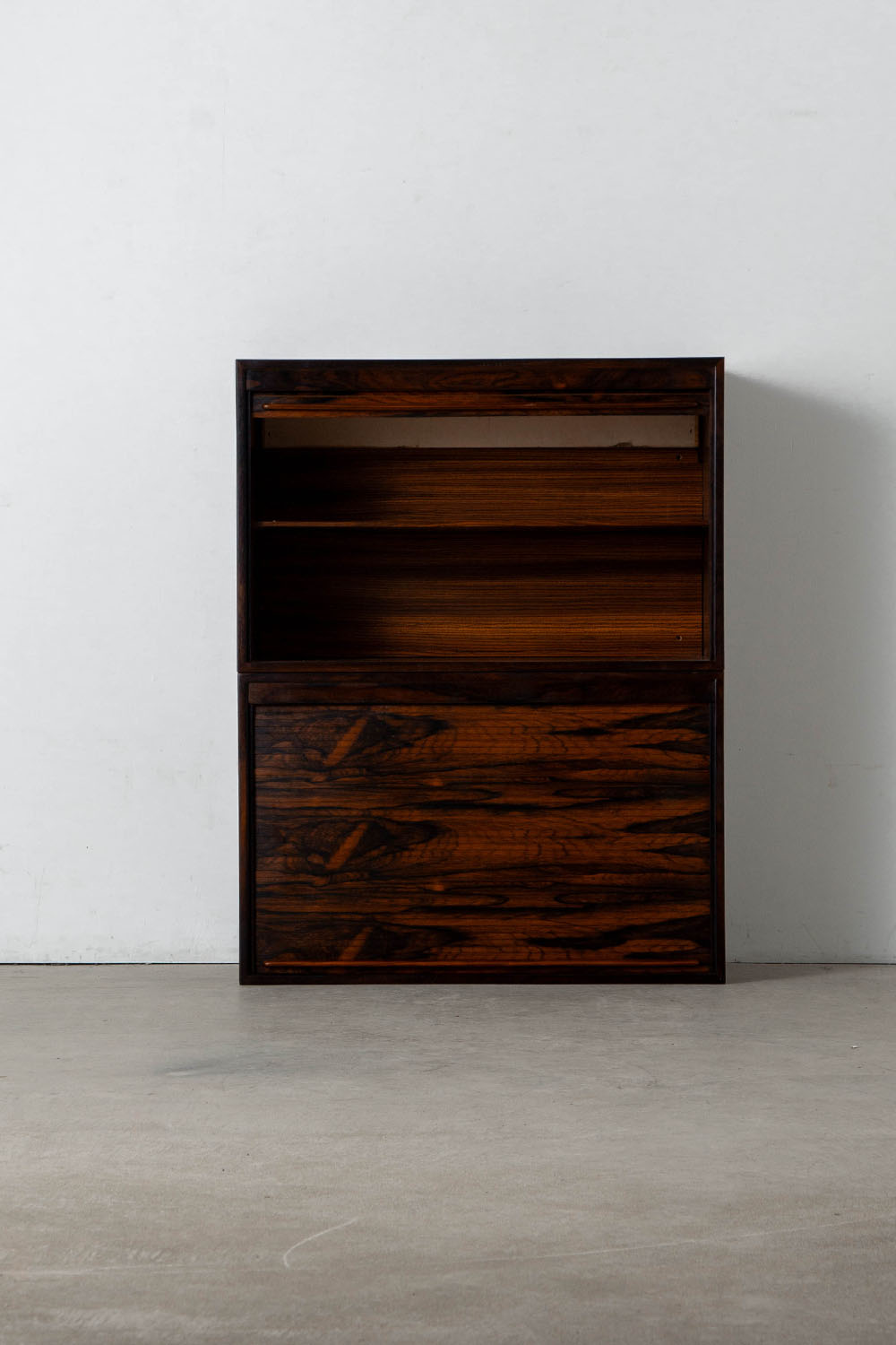 Wall Shelf,ウォールシェルフ,Side Table,サイドテーブル,Gianfranco Frattini,ジャンフランコ・フラッティーニ,Bernini,ベルニーニ,Italy,イタリア,Rosewood,ローズウッド,清澄白河,Antique,Vintage,Interior Design,stoop,topso,アンティーク,ビンテージ,ヴィンテージ,家具,雑貨,インテリア,店舗什器,設計,インテリアデザイン,内装,什器,店舗設計,ギャラリー,デザイナーズ家具,ショールーム