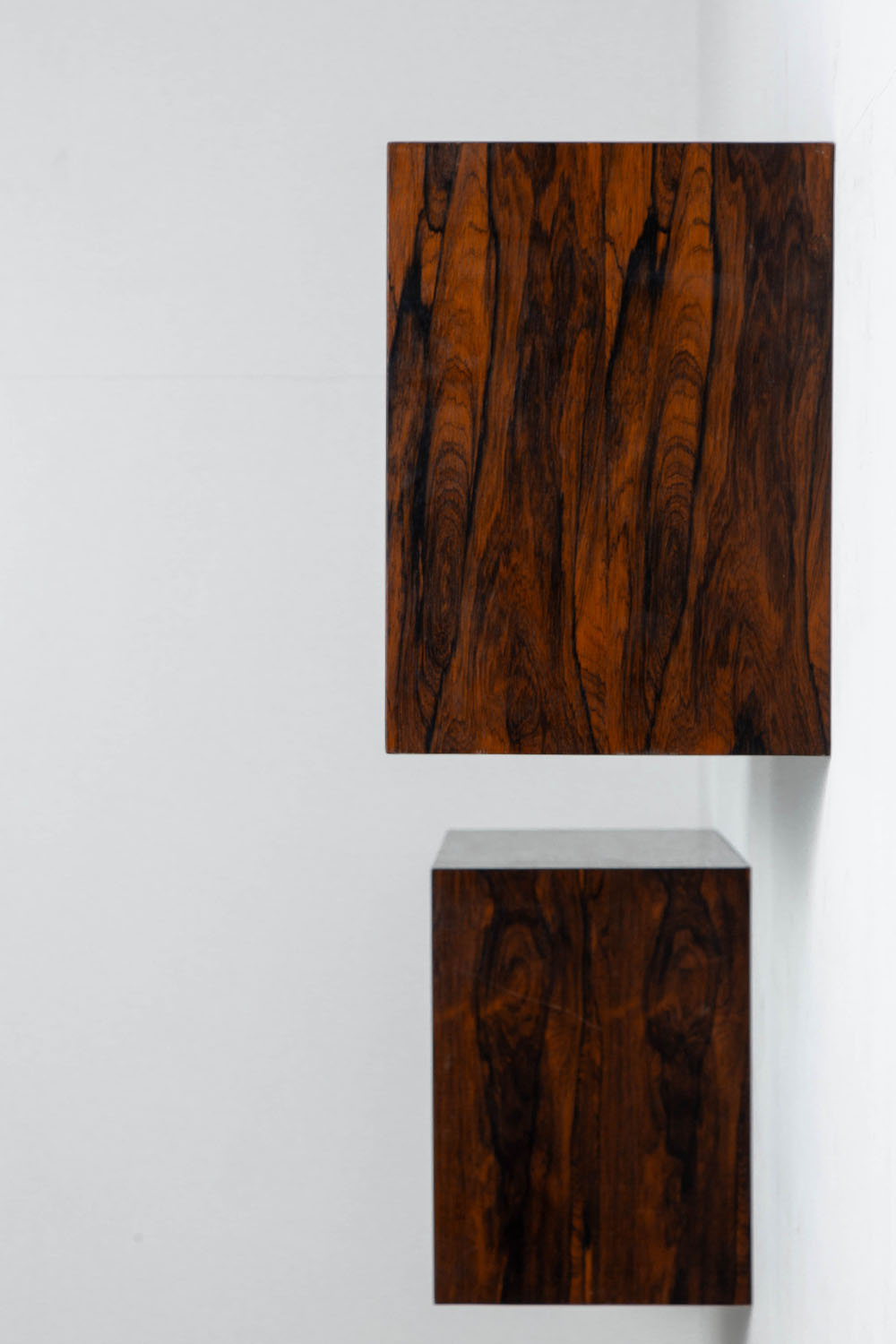Wall Shelf,ウォールシェルフ,Side Table,サイドテーブル,Gianfranco Frattini,ジャンフランコ・フラッティーニ,Bernini,ベルニーニ,Italy,イタリア,Rosewood,ローズウッド,清澄白河,Antique,Vintage,Interior Design,stoop,topso,アンティーク,ビンテージ,ヴィンテージ,家具,雑貨,インテリア,店舗什器,設計,インテリアデザイン,内装,什器,店舗設計,ギャラリー,デザイナーズ家具,ショールーム