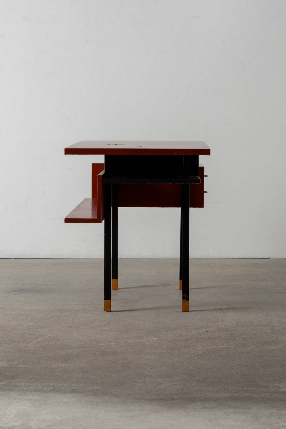 Desk,デスク,ダッチデザイン,Netherlamds,オランダ,清澄白河,Antique,Vintage,Interior Design,stoop,topso,アンティーク,ビンテージ,ヴィンテージ,家具,雑貨,インテリア,店舗什器,設計,インテリアデザイン,内装,什器,店舗設計,ギャラリー,デザイナーズ家具,ショールーム