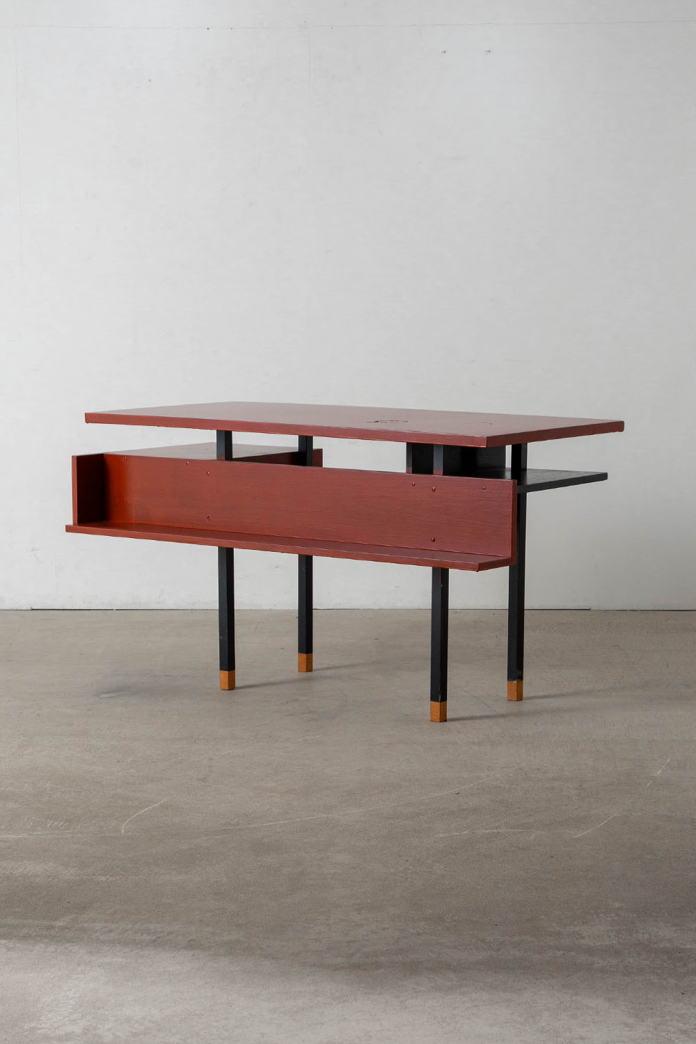 Desk,デスク,ダッチデザイン,Netherlamds,オランダ,清澄白河,Antique,Vintage,Interior Design,stoop,topso,アンティーク,ビンテージ,ヴィンテージ,家具,雑貨,インテリア,店舗什器,設計,インテリアデザイン,内装,什器,店舗設計,ギャラリー,デザイナーズ家具,ショールーム