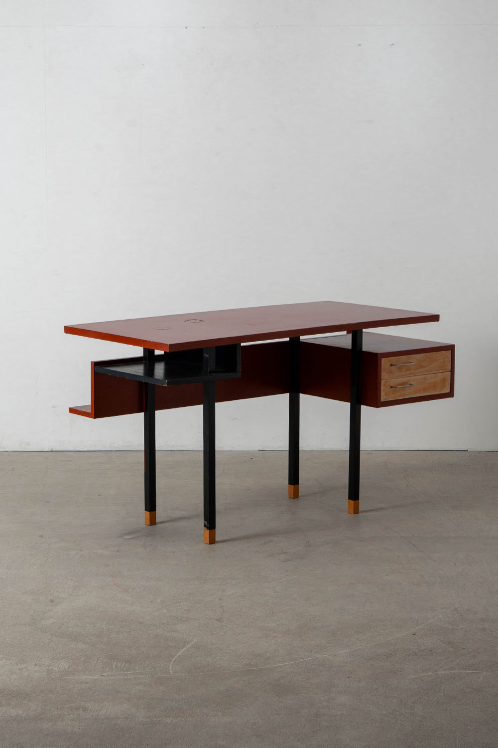 Desk,デスク,ダッチデザイン,Netherlamds,オランダ,清澄白河,Antique,Vintage,Interior Design,stoop,topso,アンティーク,ビンテージ,ヴィンテージ,家具,雑貨,インテリア,店舗什器,設計,インテリアデザイン,内装,什器,店舗設計,ギャラリー,デザイナーズ家具,ショールーム