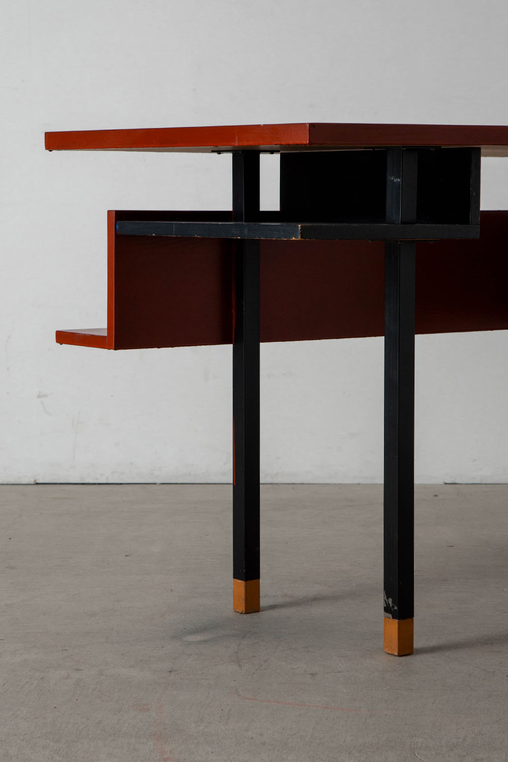 Desk,デスク,ダッチデザイン,Netherlamds,オランダ,清澄白河,Antique,Vintage,Interior Design,stoop,topso,アンティーク,ビンテージ,ヴィンテージ,家具,雑貨,インテリア,店舗什器,設計,インテリアデザイン,内装,什器,店舗設計,ギャラリー,デザイナーズ家具,ショールーム