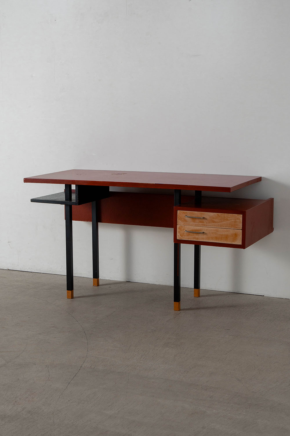 Desk,デスク,ダッチデザイン,Netherlamds,オランダ,清澄白河,Antique,Vintage,Interior Design,stoop,topso,アンティーク,ビンテージ,ヴィンテージ,家具,雑貨,インテリア,店舗什器,設計,インテリアデザイン,内装,什器,店舗設計,ギャラリー,デザイナーズ家具,ショールーム