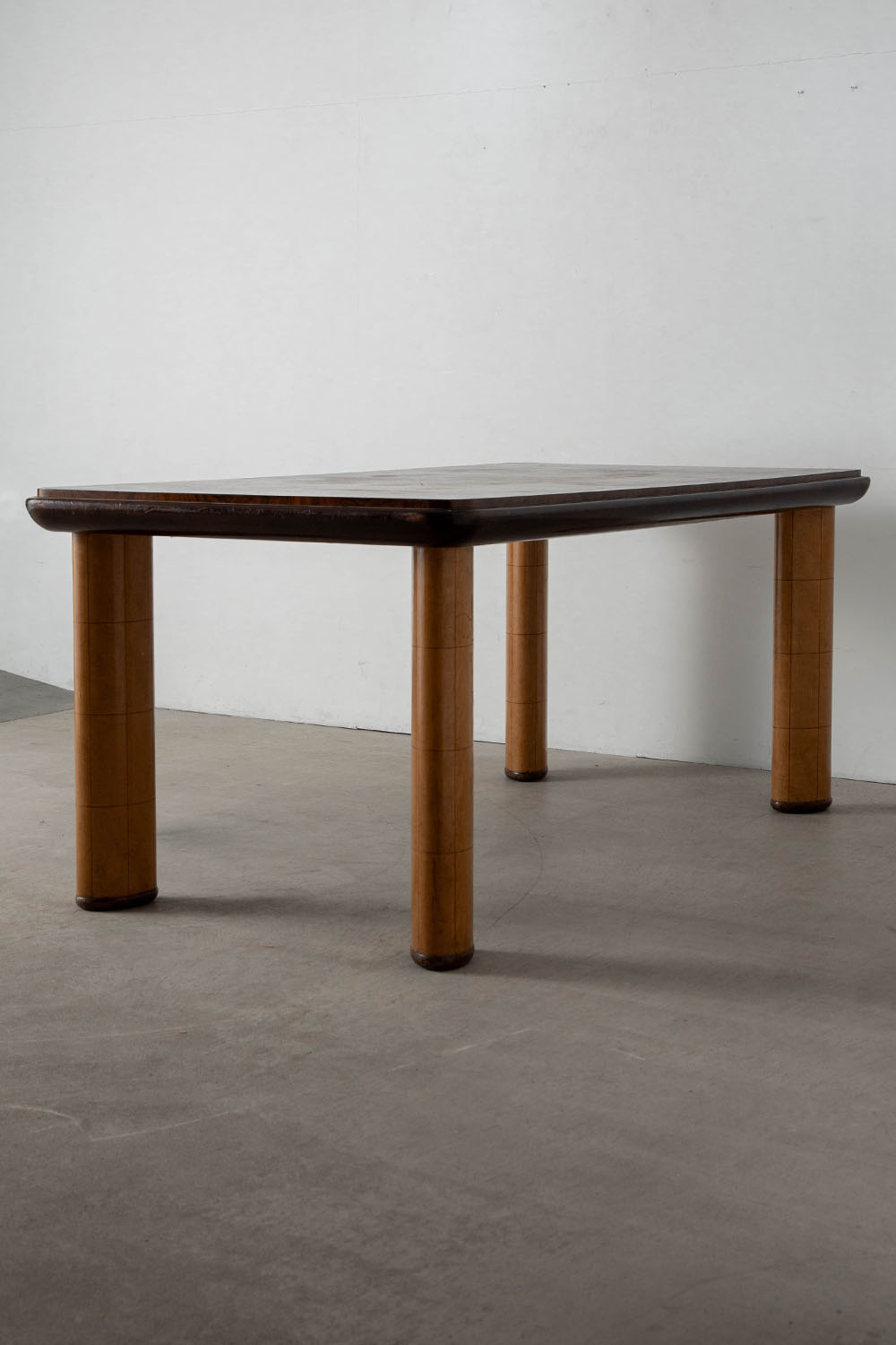 Dining Table,ダイニングテーブル,Osvaldo Borsani,オズヴァルド・ボルサーニ,Italy,イタリア,清澄白河,Antique,Vintage,Interior Design,stoop,topso,アンティーク,ビンテージ,ヴィンテージ,家具,雑貨,インテリア,店舗什器,設計,インテリアデザイン,内装,什器,店舗設計,ギャラリー,デザイナーズ家具,ショールーム