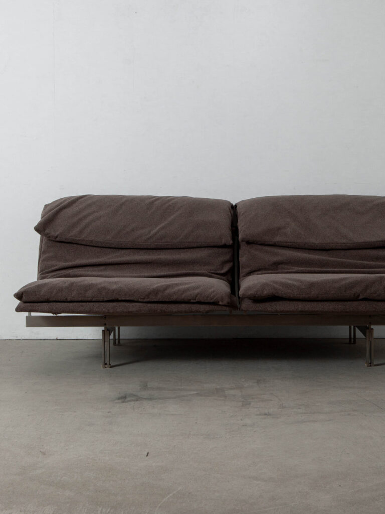 Onda Sofa by Giovanni Offredi for saporiti italia in Fabric and Steel