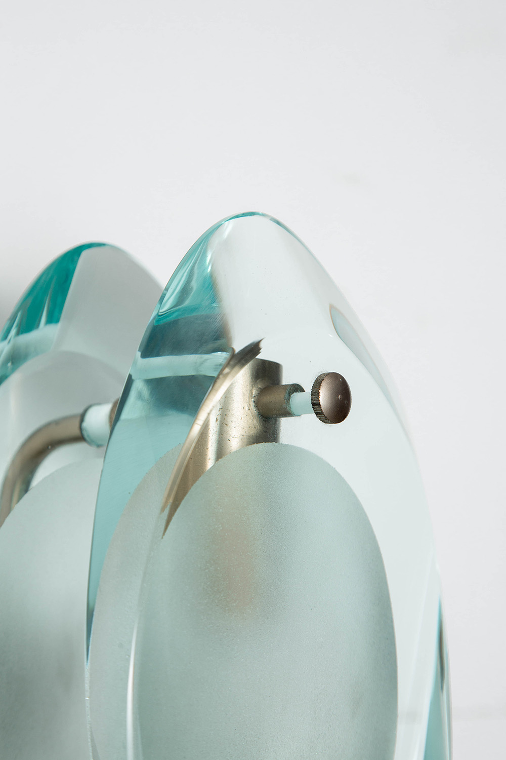 Model 2093 Wall Lamp by Max Ingrand for FontanaArte in Glass and Chrome