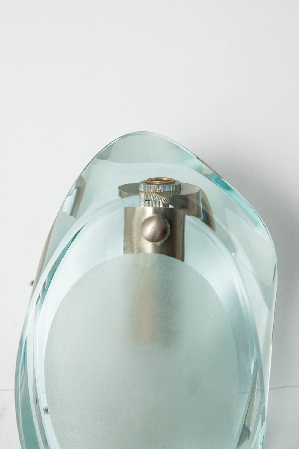 Model 2093 Wall Lamp by Max Ingrand for FontanaArte in Glass and Chrome