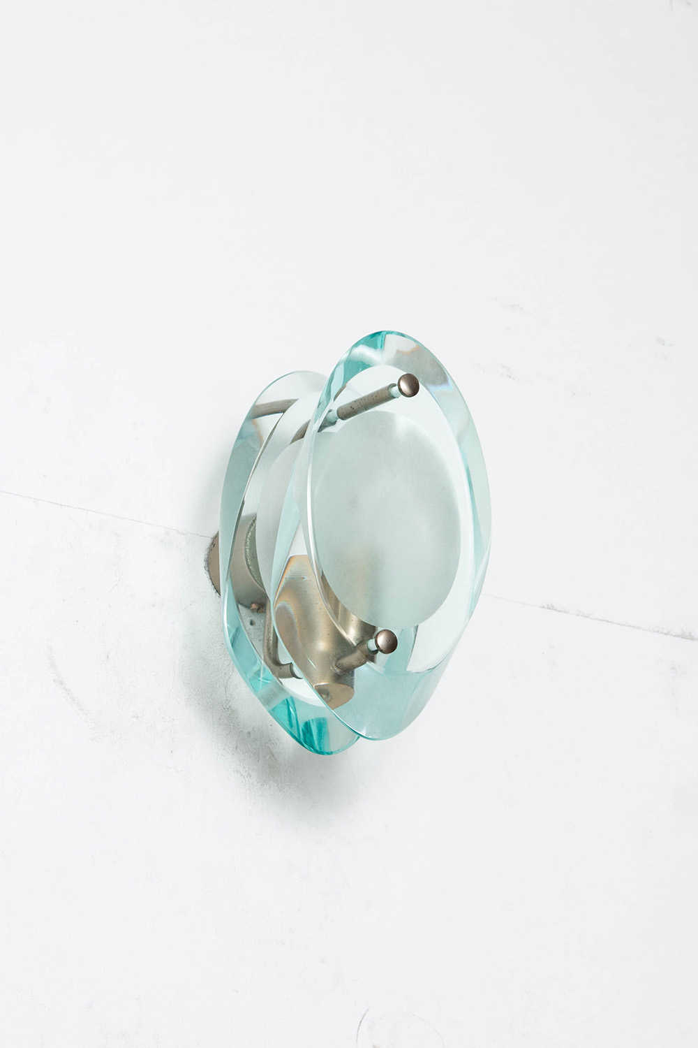 Model 2093 Wall Lamp by Max Ingrand for FontanaArte in Glass and Chrome
