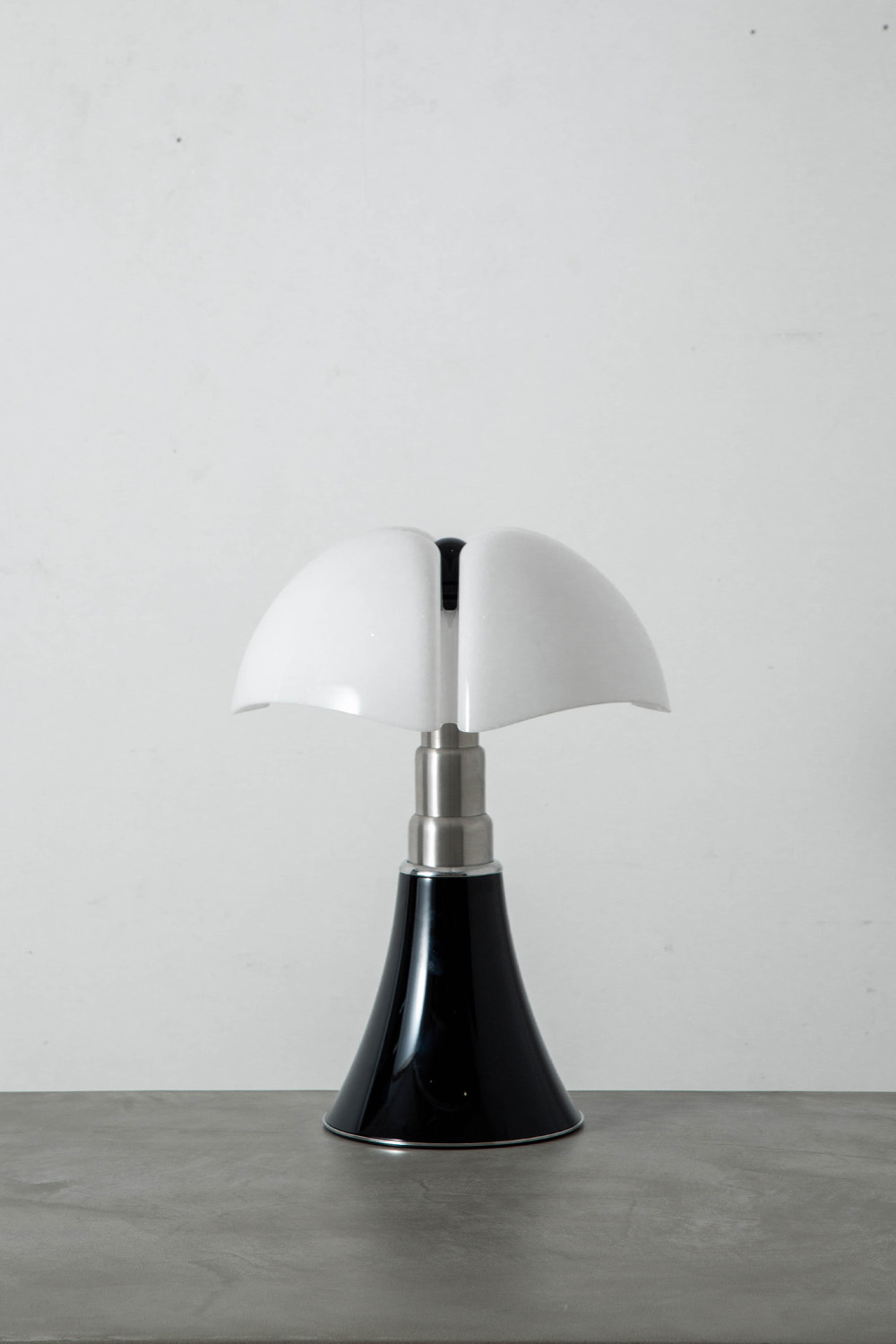 PIPISTRELLO Medium Table Lamp by Gae Aulenti for Martinelli Luce