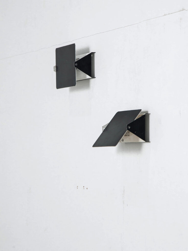 Applique À Volet Pivotant CP1 Wall Lamp by Charlotte Perriand for SCE in Steel