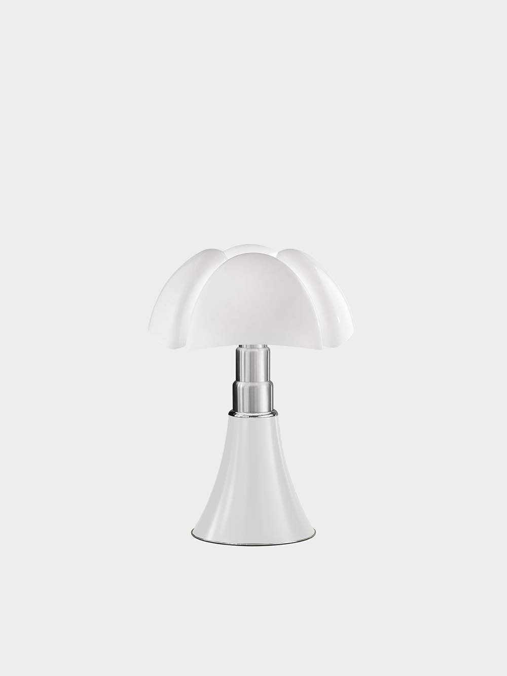 PIPISTRELLO Medium Table Lamp by Gae Aulenti for Martinelli Luce&nbsp;White