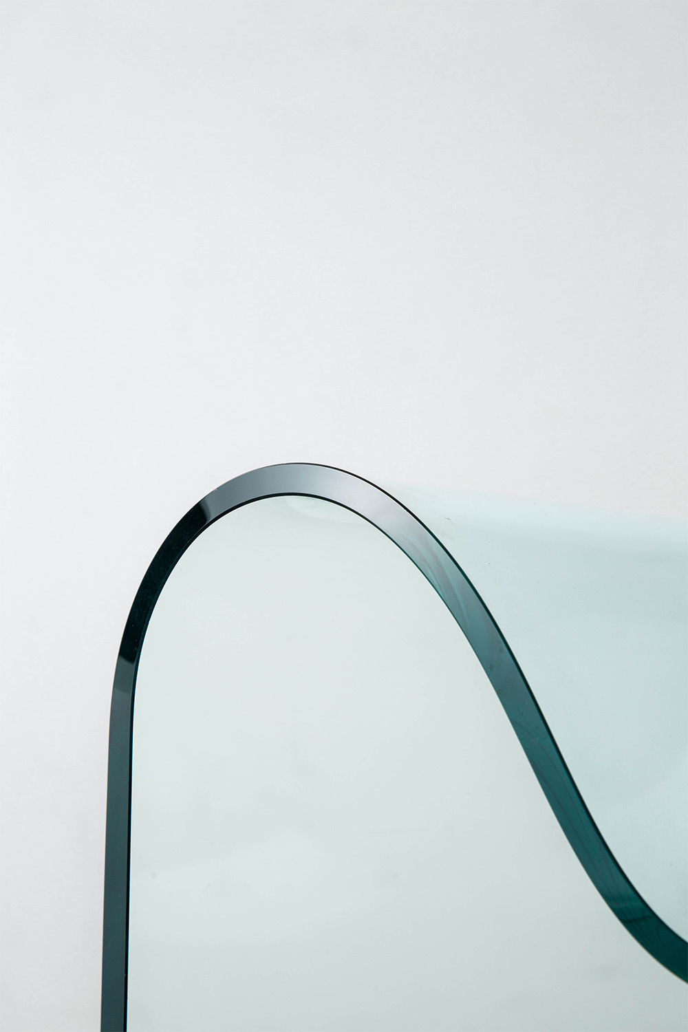 Ghost armchair,Cini Boeri,Tomu Katayanagi,FIAM,Ghost,Compasso d'Oro,Glass Furniture,Glass,Italy,ゴースト,ゴーストアームチェア,チニ・ボエリ,片柳トム,フィアム,コンパッソドーロ,アームチェア,チェア,イタリア,France,フランス,清澄白河,Antique,Vintage,Interior Design,stoop,topso,アンティーク,ビンテージ,ヴィンテージ,家具,雑貨,インテリア,店舗什器,設計,インテリアデザイン,内装,什器,店舗設計,ギャラリー,デザイナーズ家具,ショールーム
