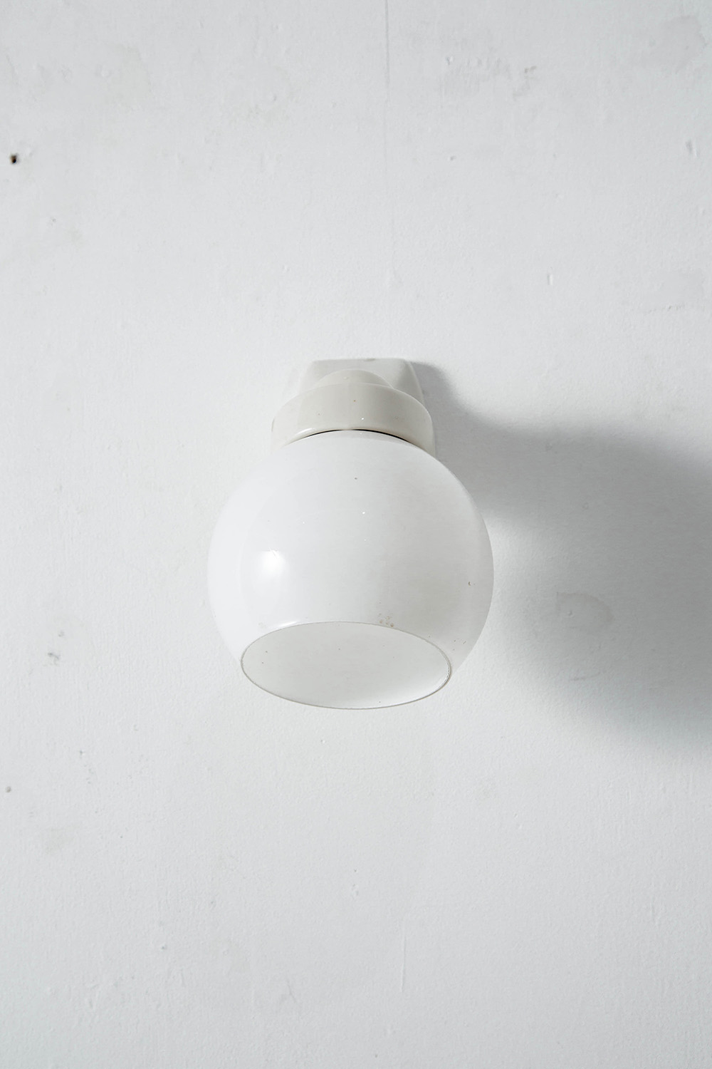 Wall Lamp in Glass and Ceramic