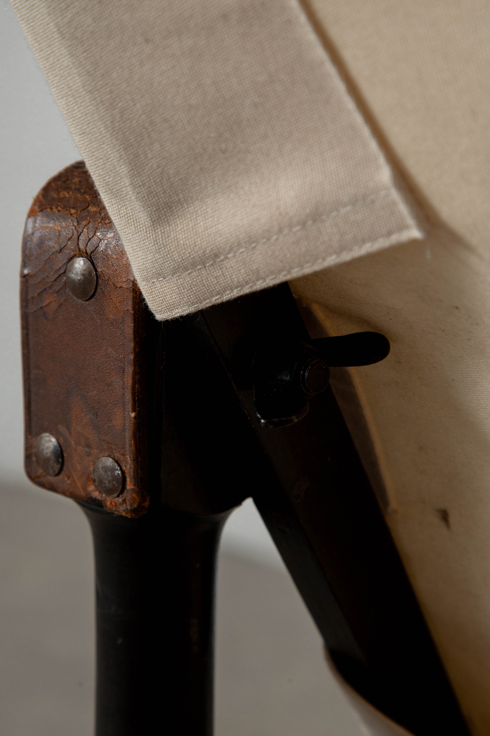 Safari Arm Chair by Wilhelm Kienzle for Wohnbedarf in Wood , Canvas and Leather