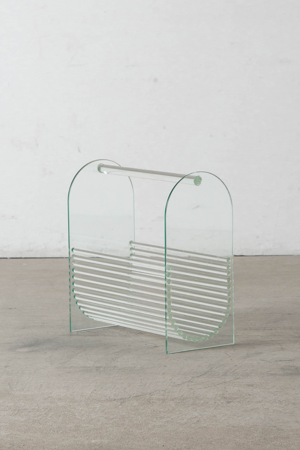 Marais International,Magazine rack,Glass,Glass Furniture,Italy,マレ・インターナショナル,マガジンラック,ガラス,ガラスファニチャー,イタリア,France,フランス,清澄白河,Antique,Vintage,Interior Design,stoop,topso,アンティーク,ビンテージ,ヴィンテージ,家具,雑貨,インテリア,店舗什器,設計,インテリアデザイン,内装,什器,店舗設計,ギャラリー,デザイナーズ家具,ショールーム